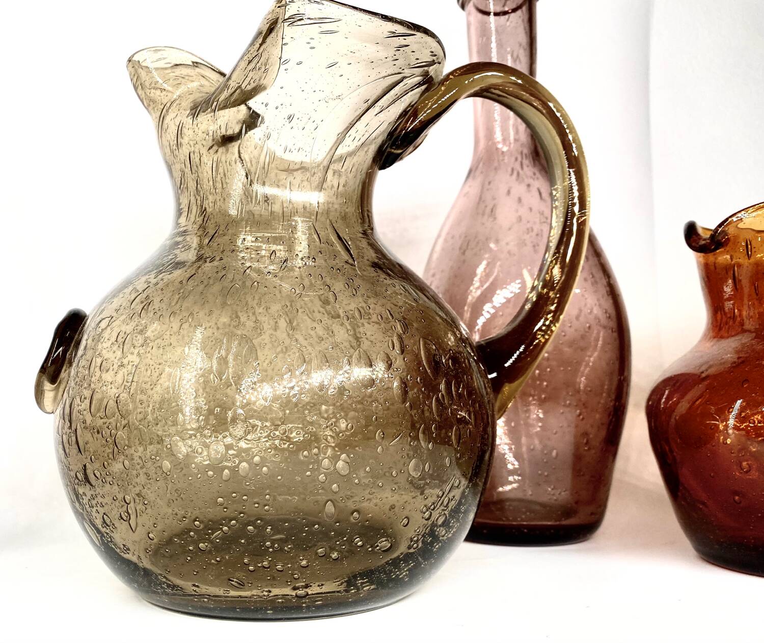 Large lot of Biot pitchers et vases