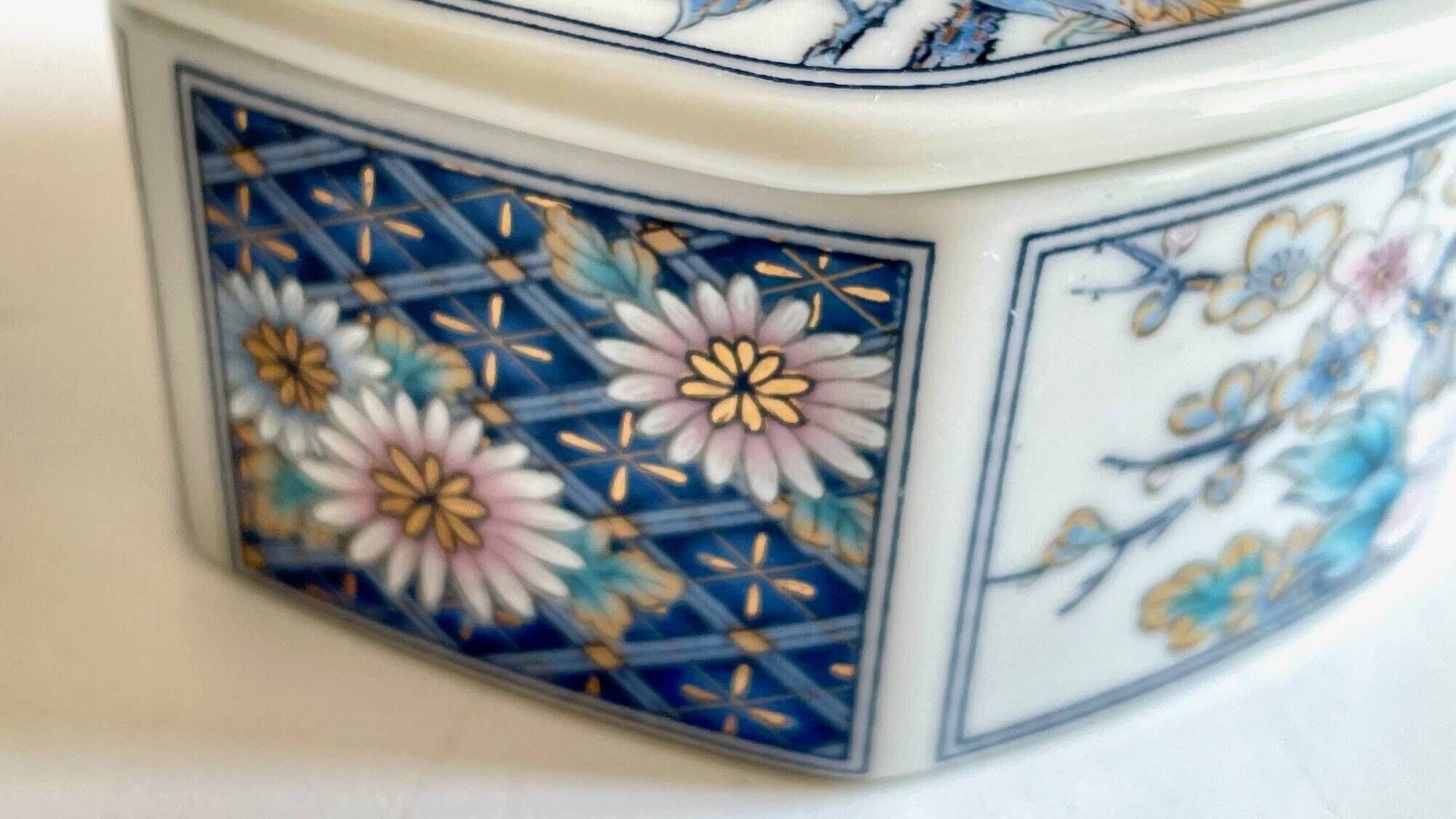 Ashtray porcelain japan