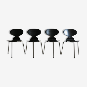 Lot de 4 chaises par Arne Jacobsen pour Fritz Hansen années 1950