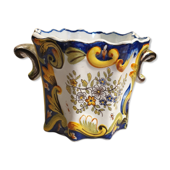 Octagon vase in Rouen earthenware