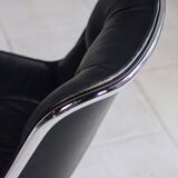Black leather office chair by Charles Pollock for Knoll