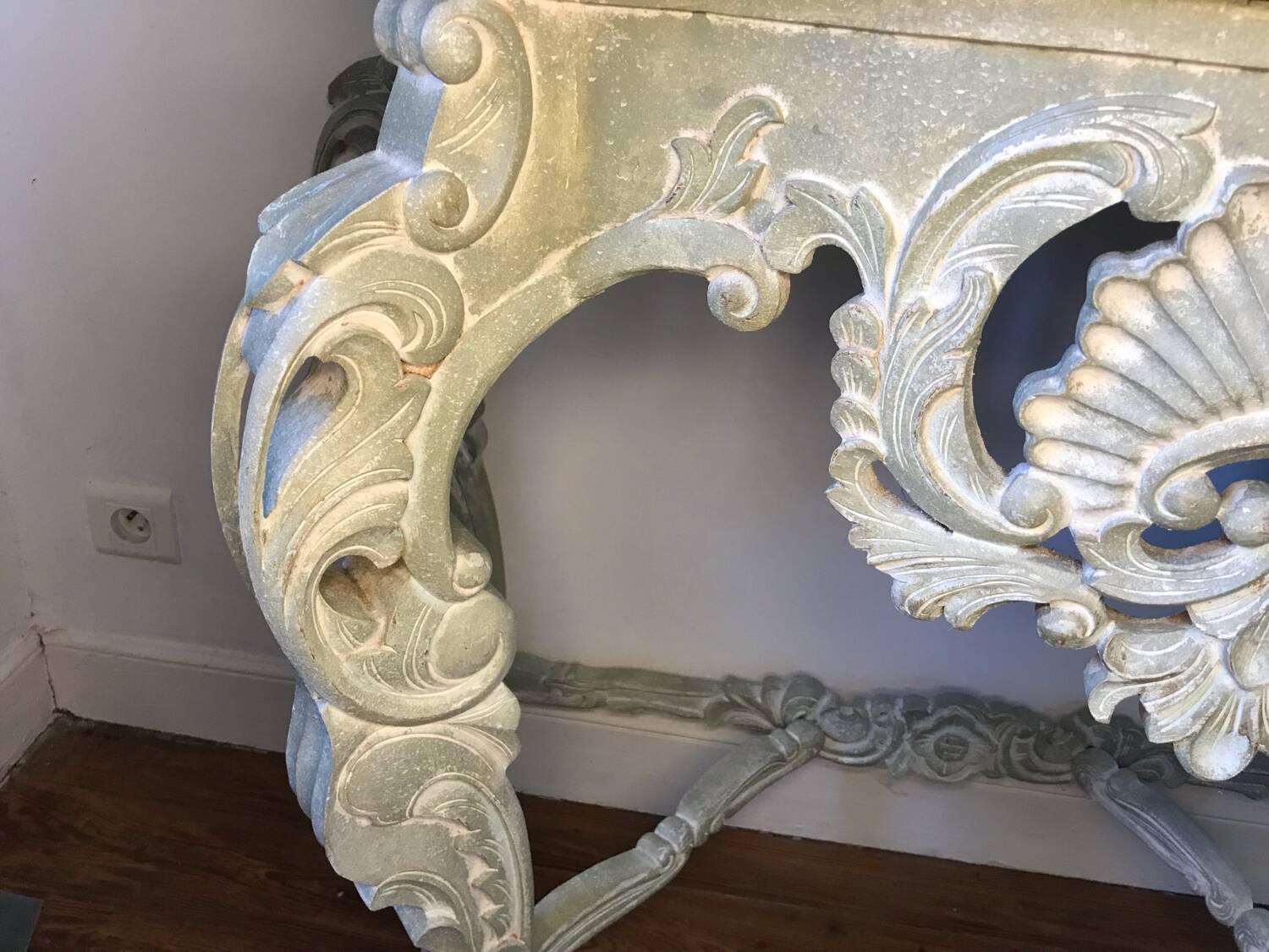 Baroque console