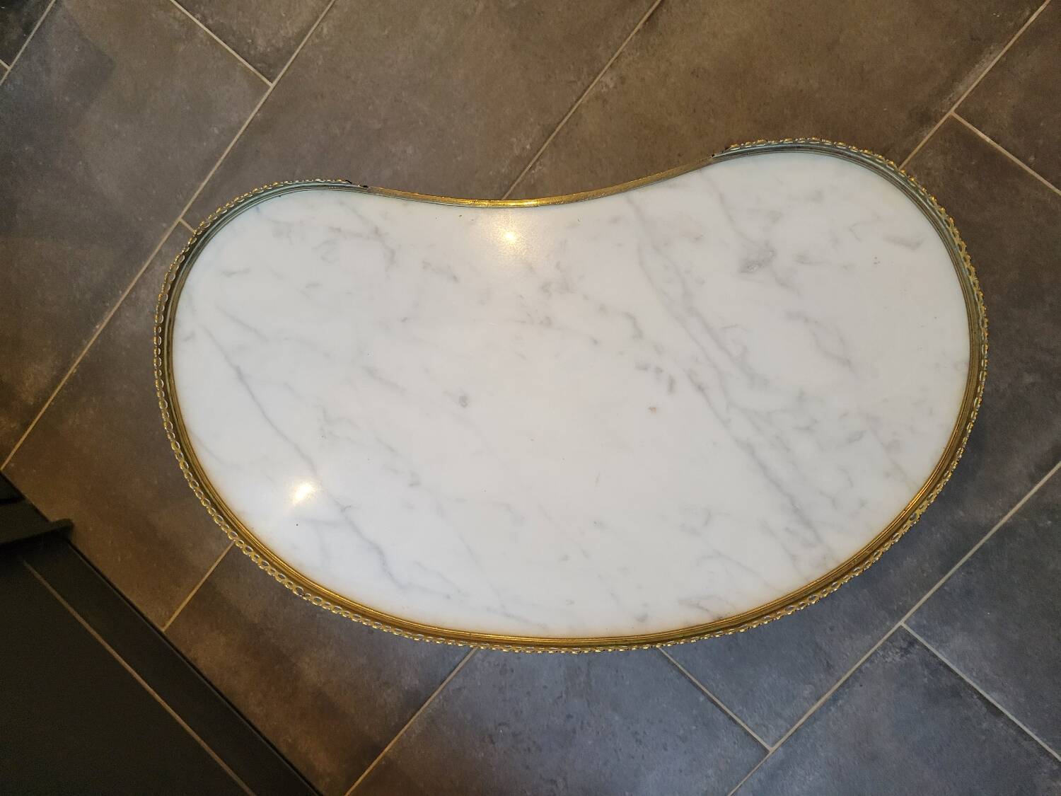 Carrara marble kidney table