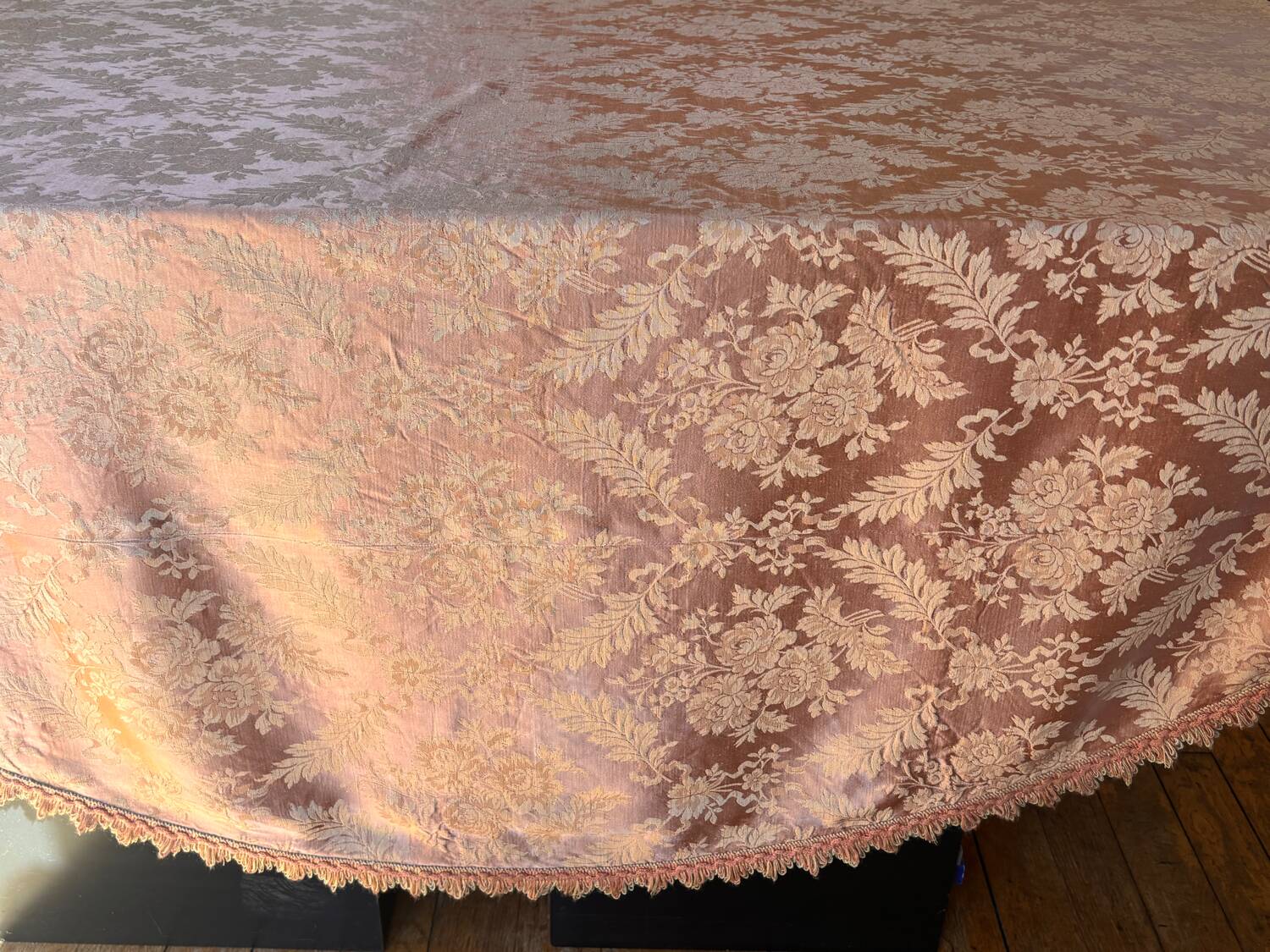 Nappe en soie damasse 19th