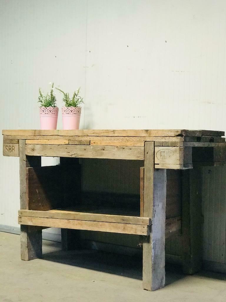 Industrial workbench