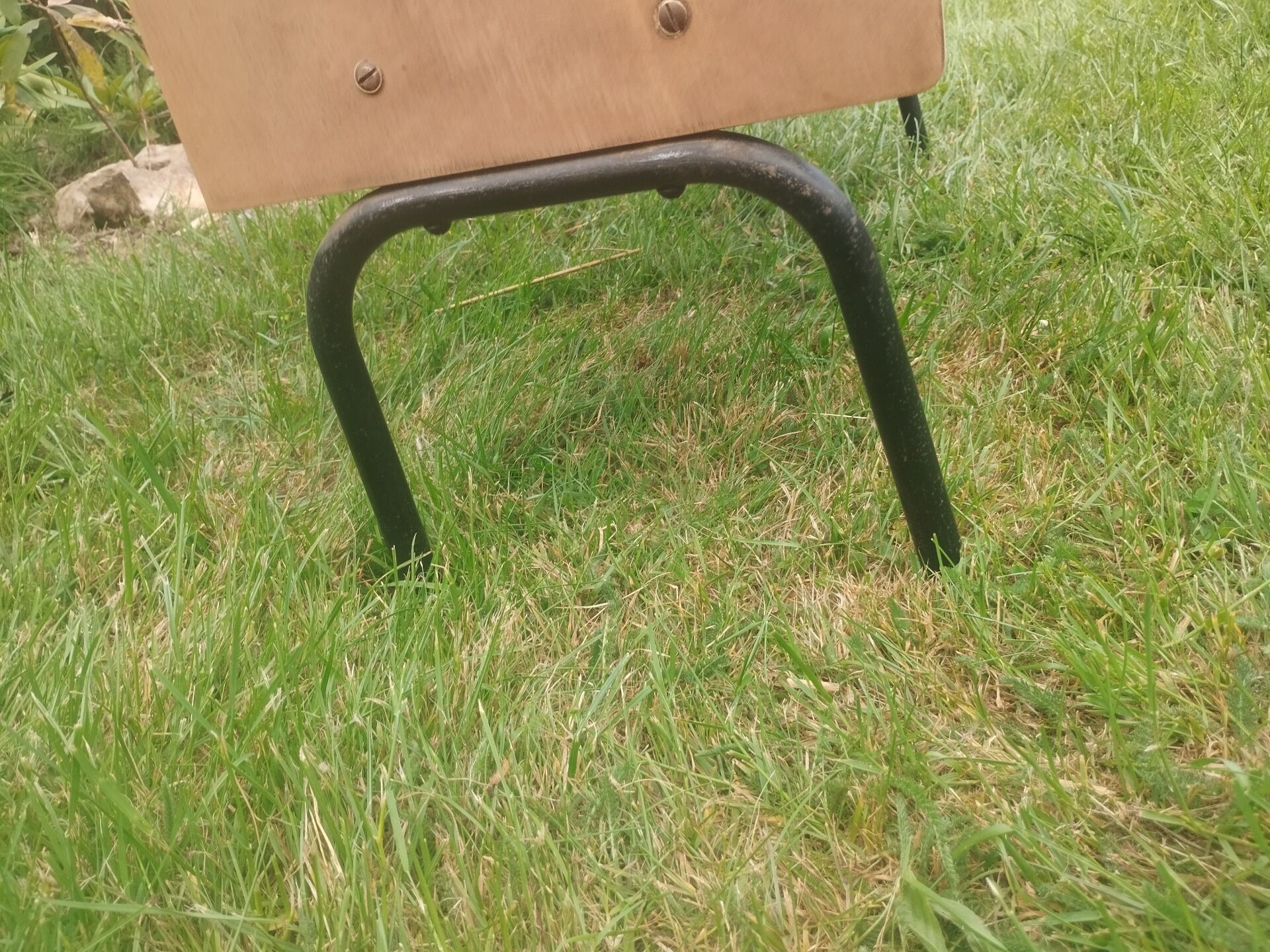 Vintage antique display shelf with Scandinavian tapered legs.