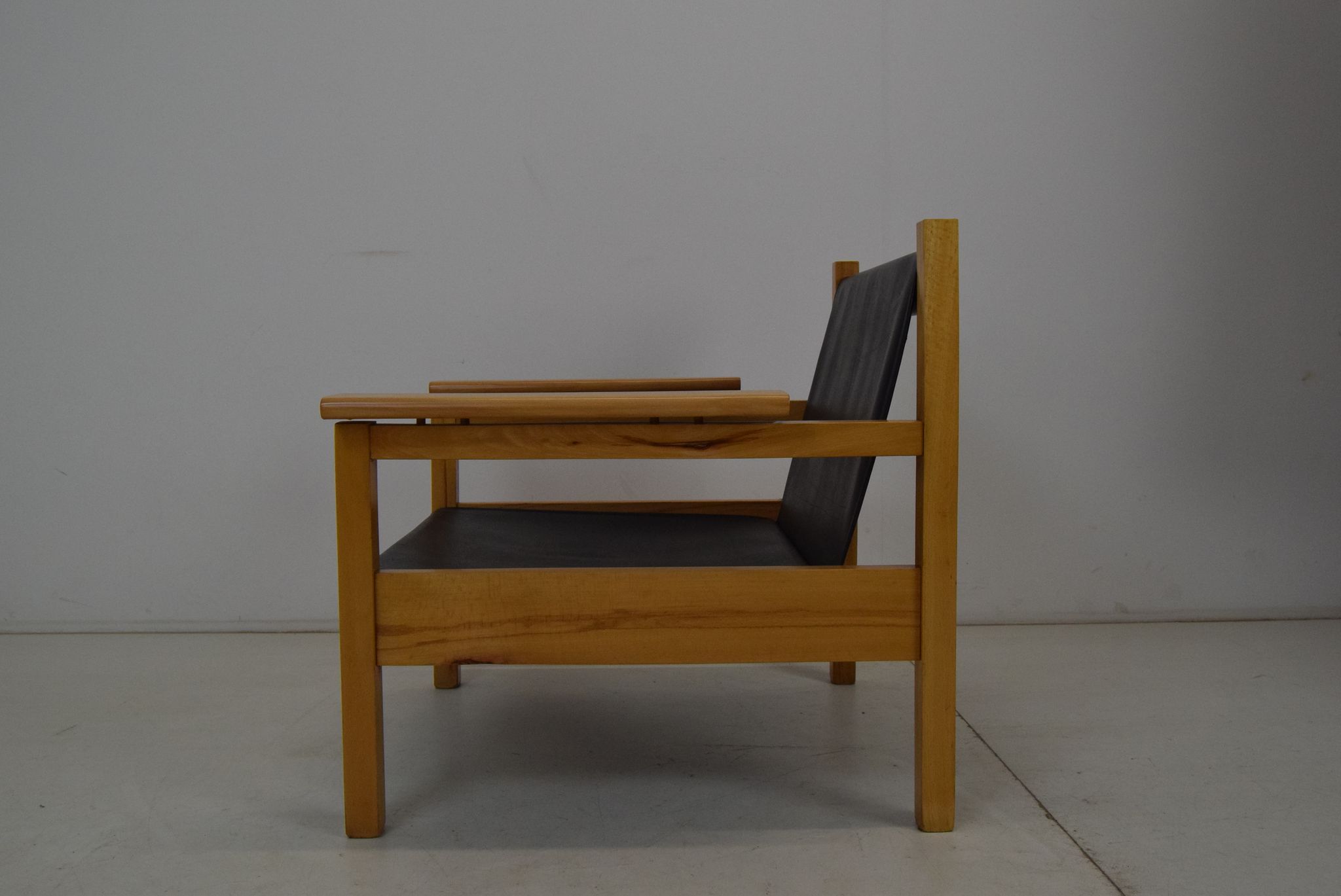 Fauteuil design du milieu du siècle, Tchécoslovaquie, années 1970.