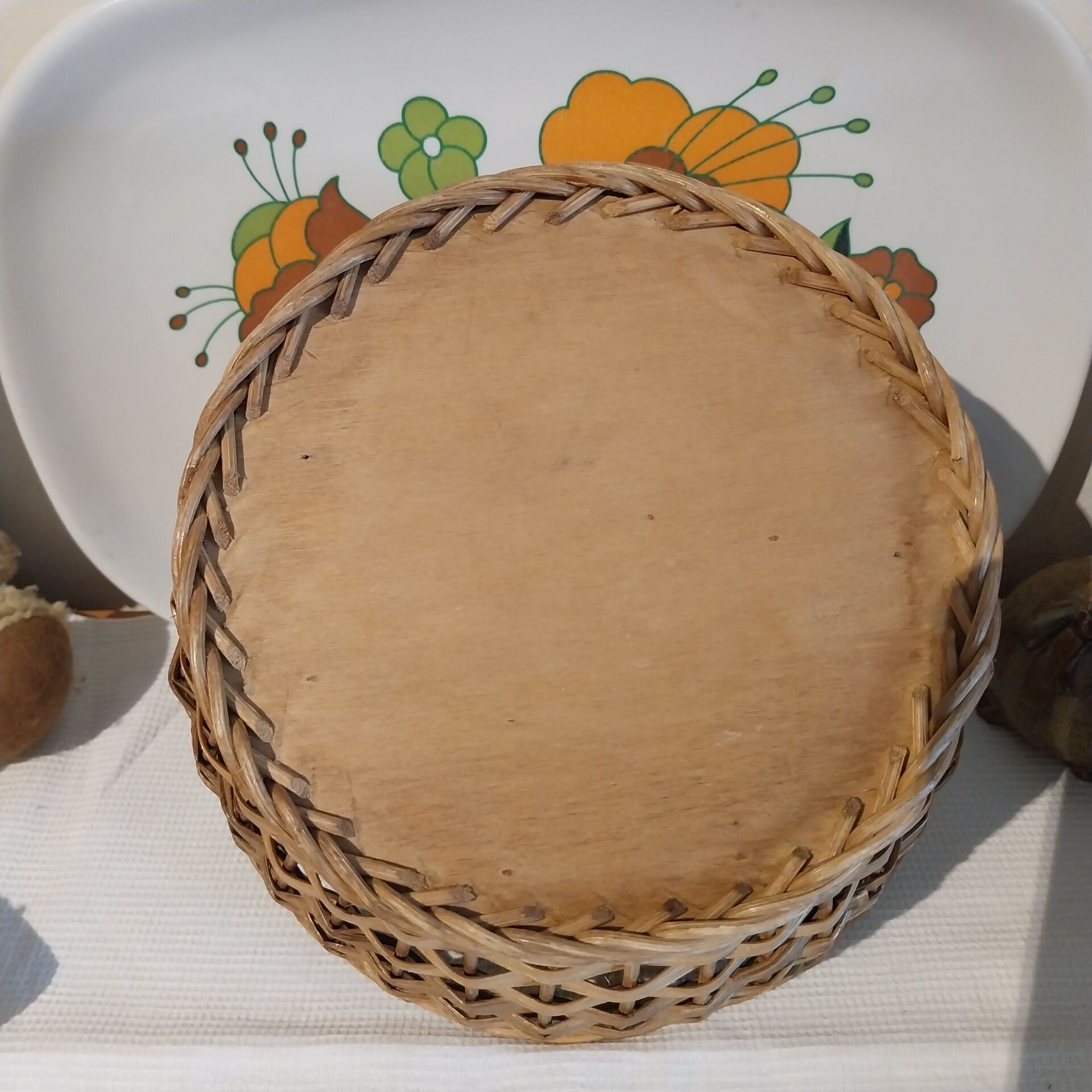 Vintage wicker basket from the 70s.
