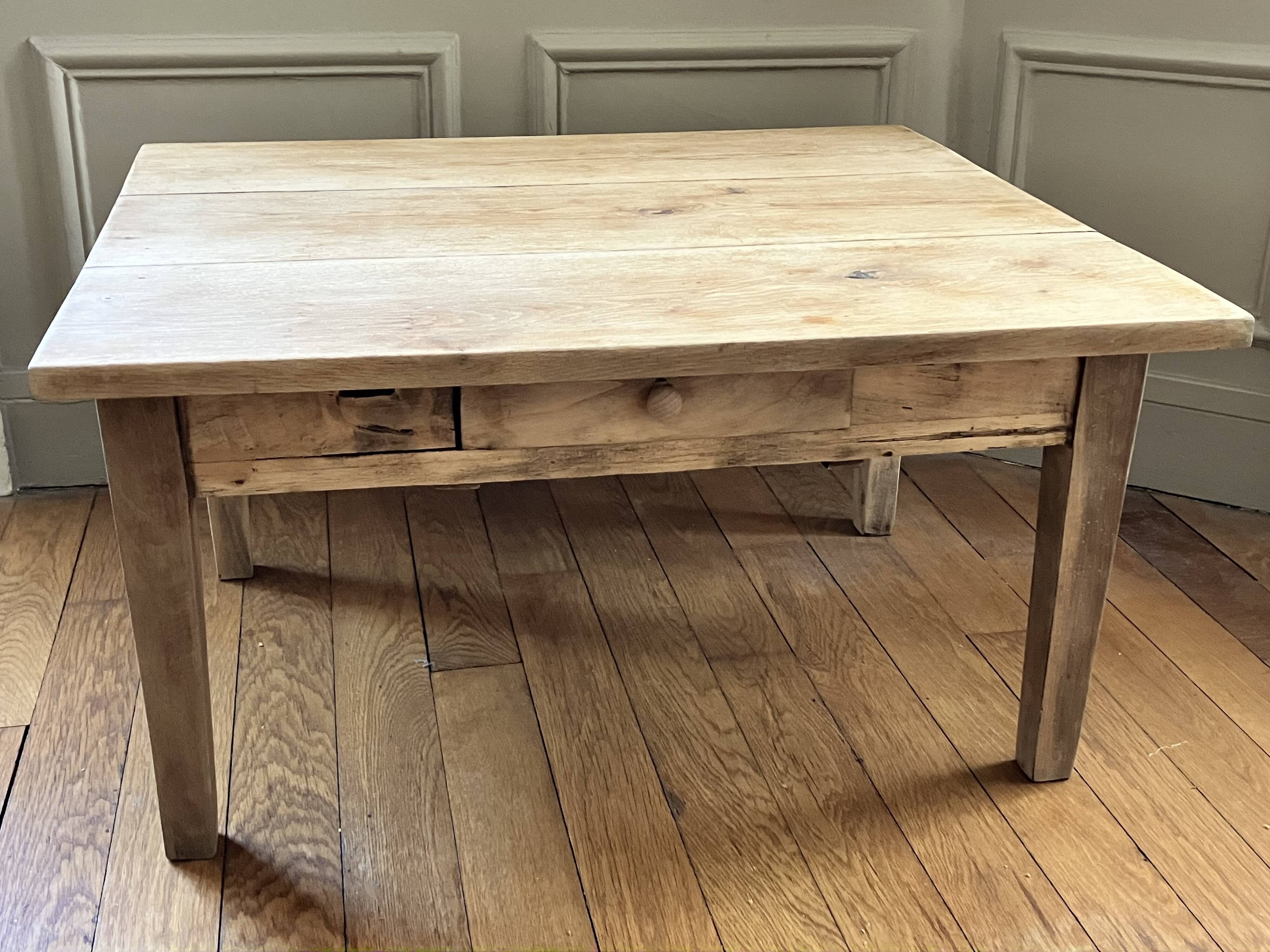Table basse de ferme