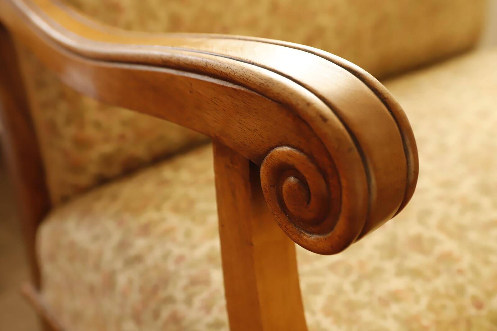 Vintage salon sofa set with floral upholstery