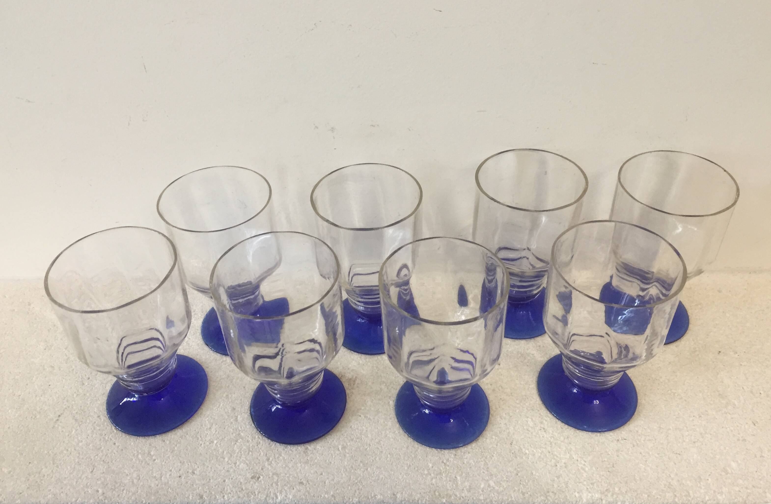 8 glasses - digestive liqueur aperitif - blue foot - art deco -