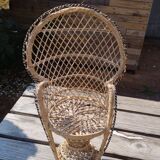Fauteuil de poupée en osier