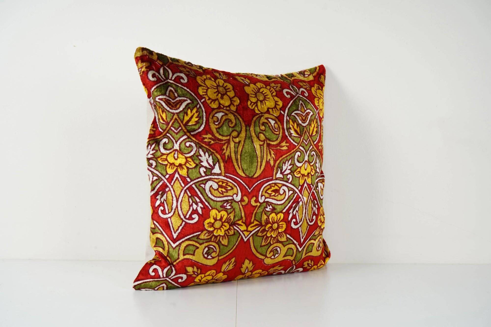 Vintage velvet cushion cover 51x51 cm
