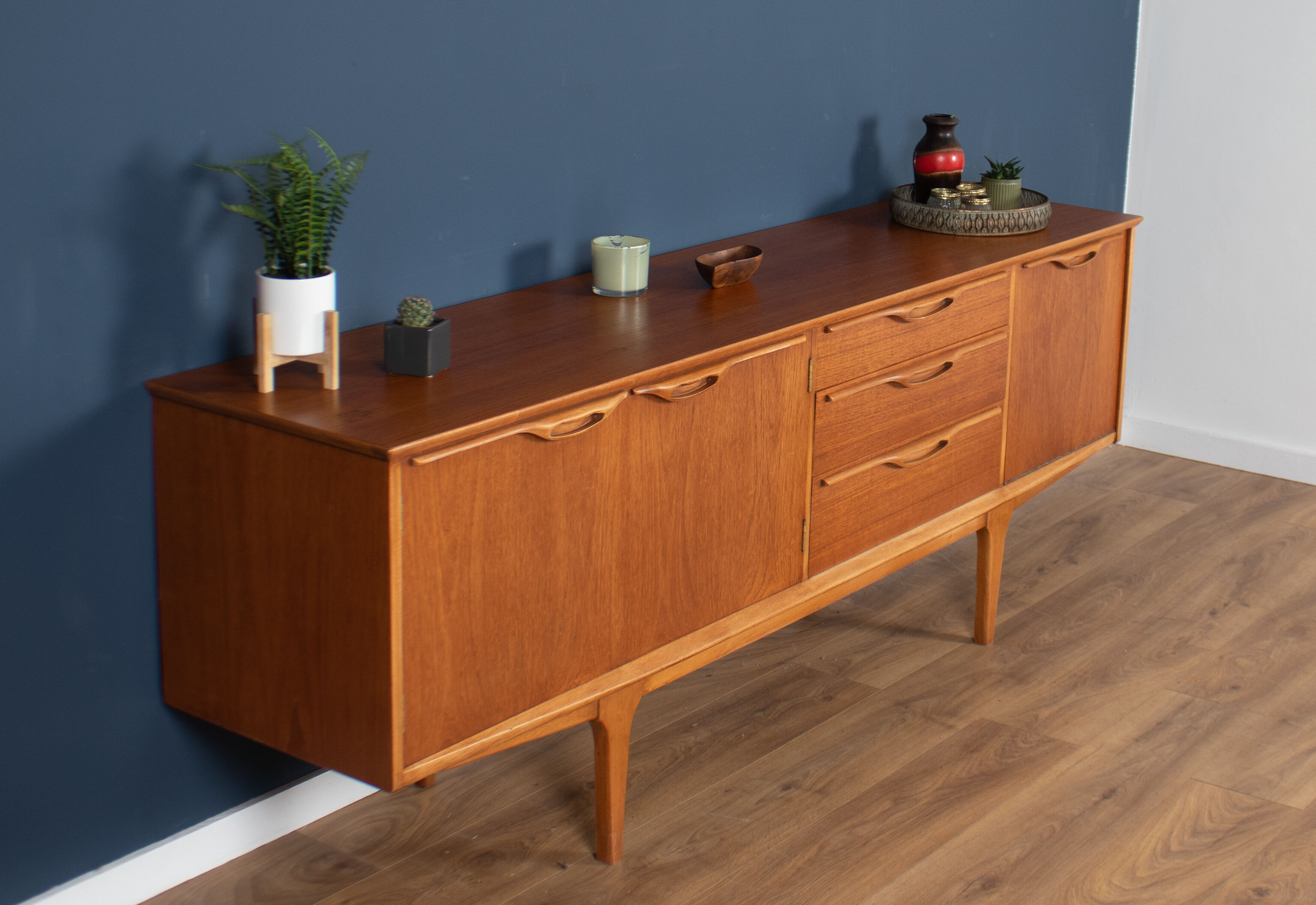 Retro teak 1960s long jentique classic mid century sideboard