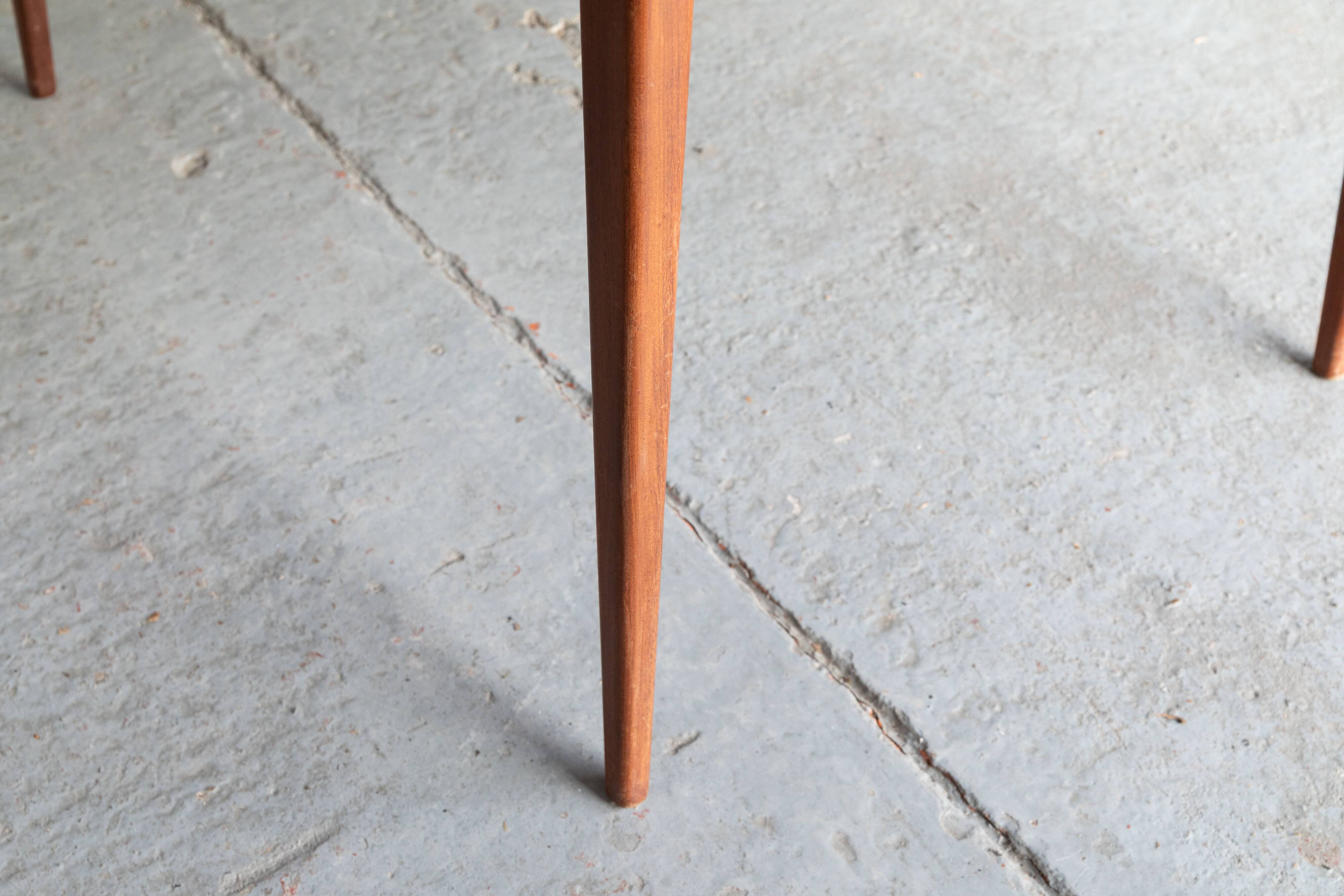 Round dining table by Louis Van Teeffelen for Wébé, 1960's