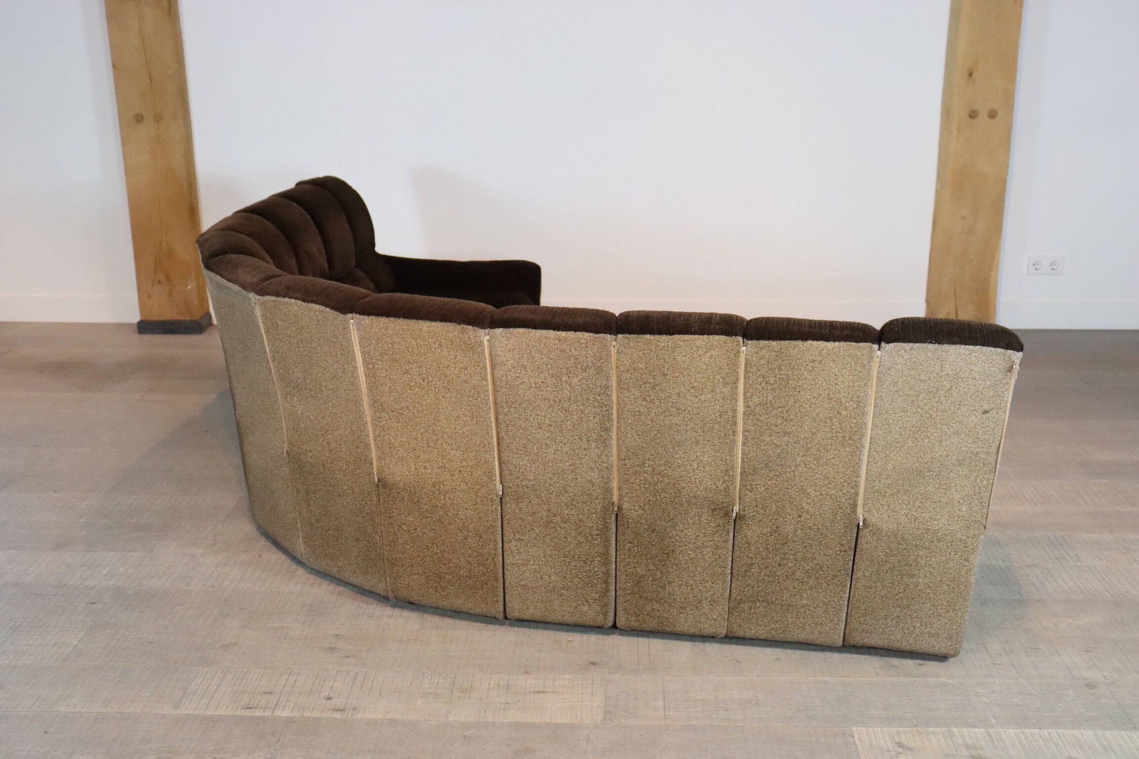 Midcentury seventies ‘snake harmonica’ modular sofa