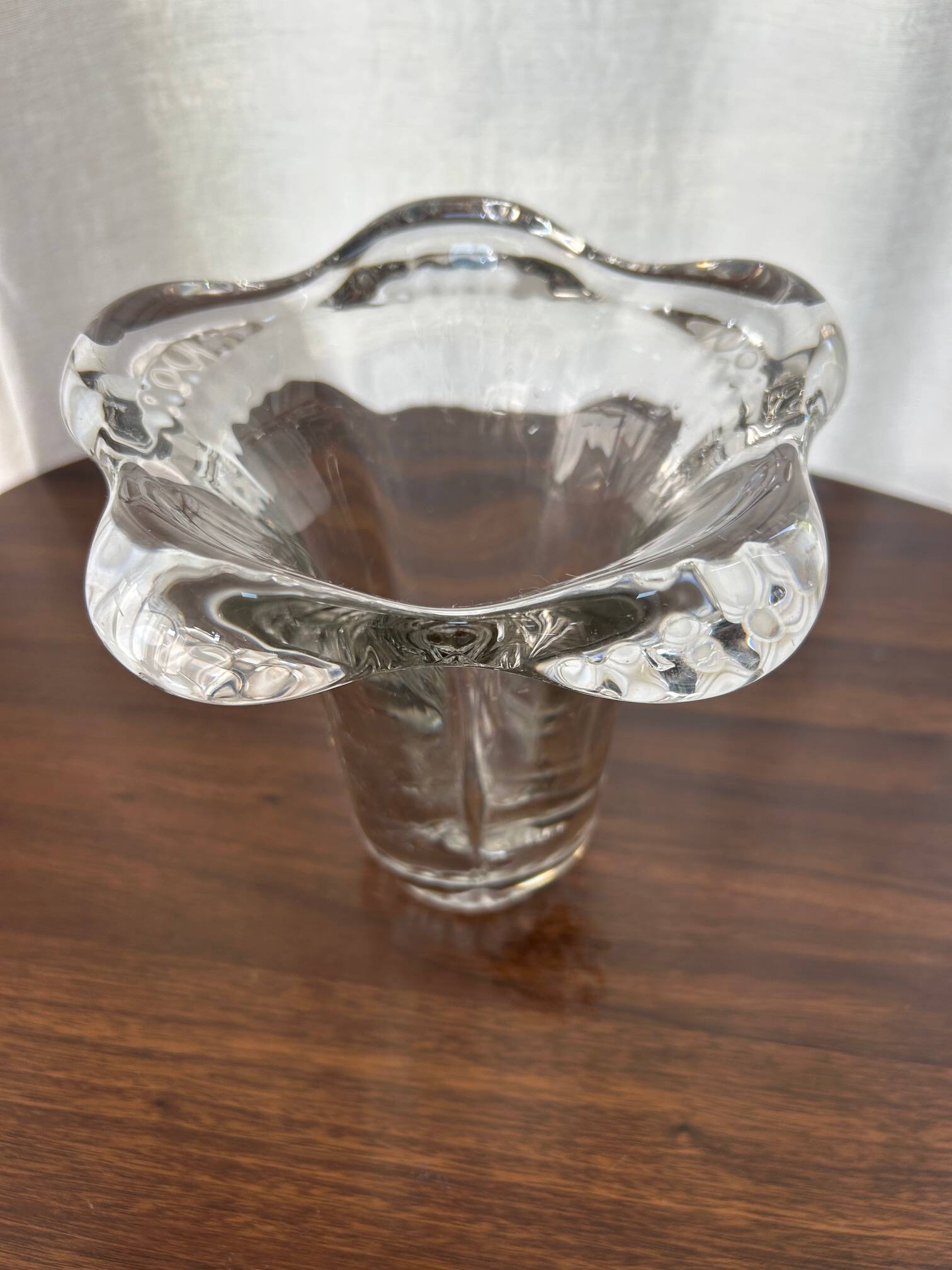 Pierre D'Avesn crystal vase