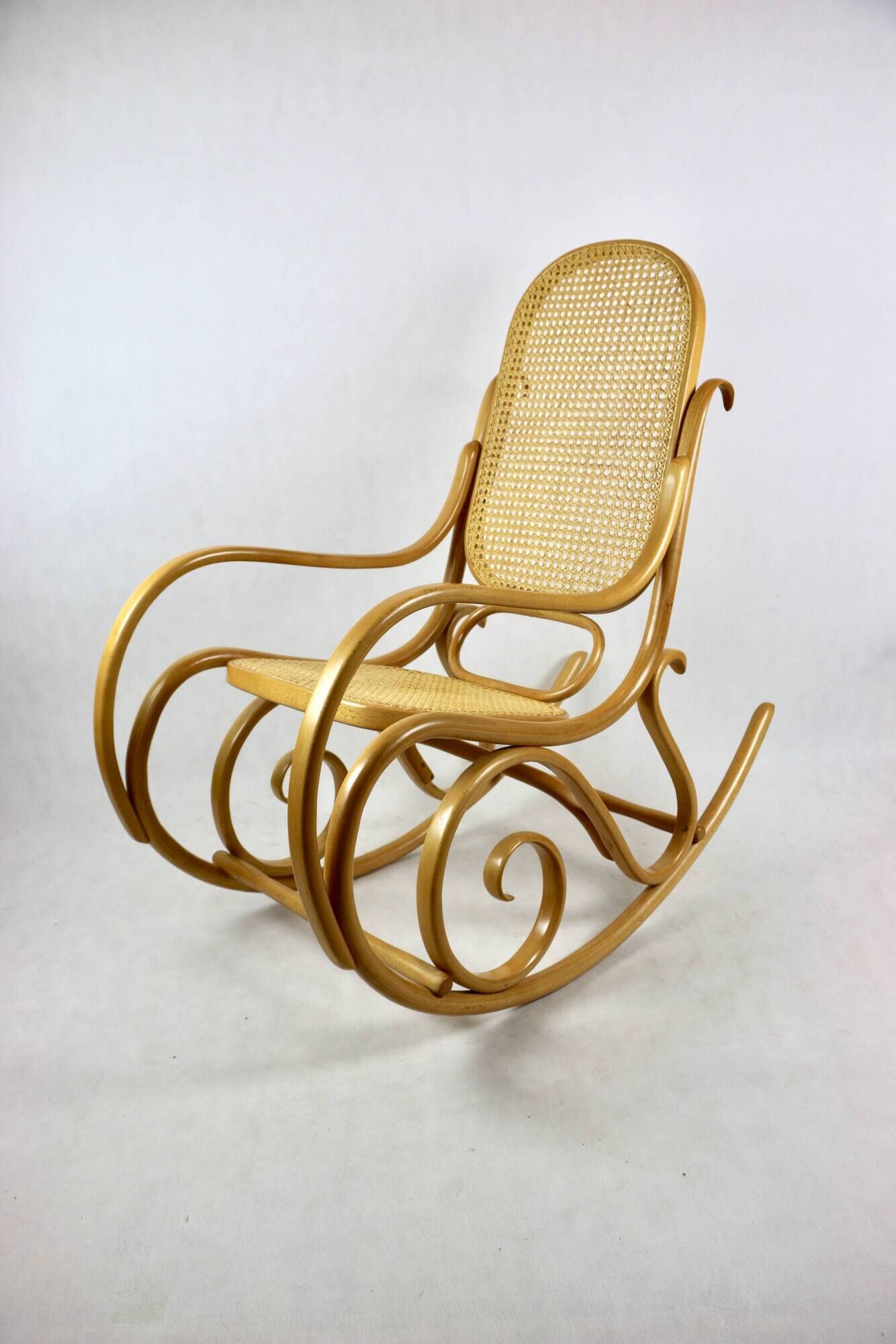 Rocking Chair Vintage en Bois Naturel, rapia naturel