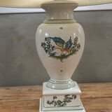 Pied de lampe ancien en porcelaine de Moustiers