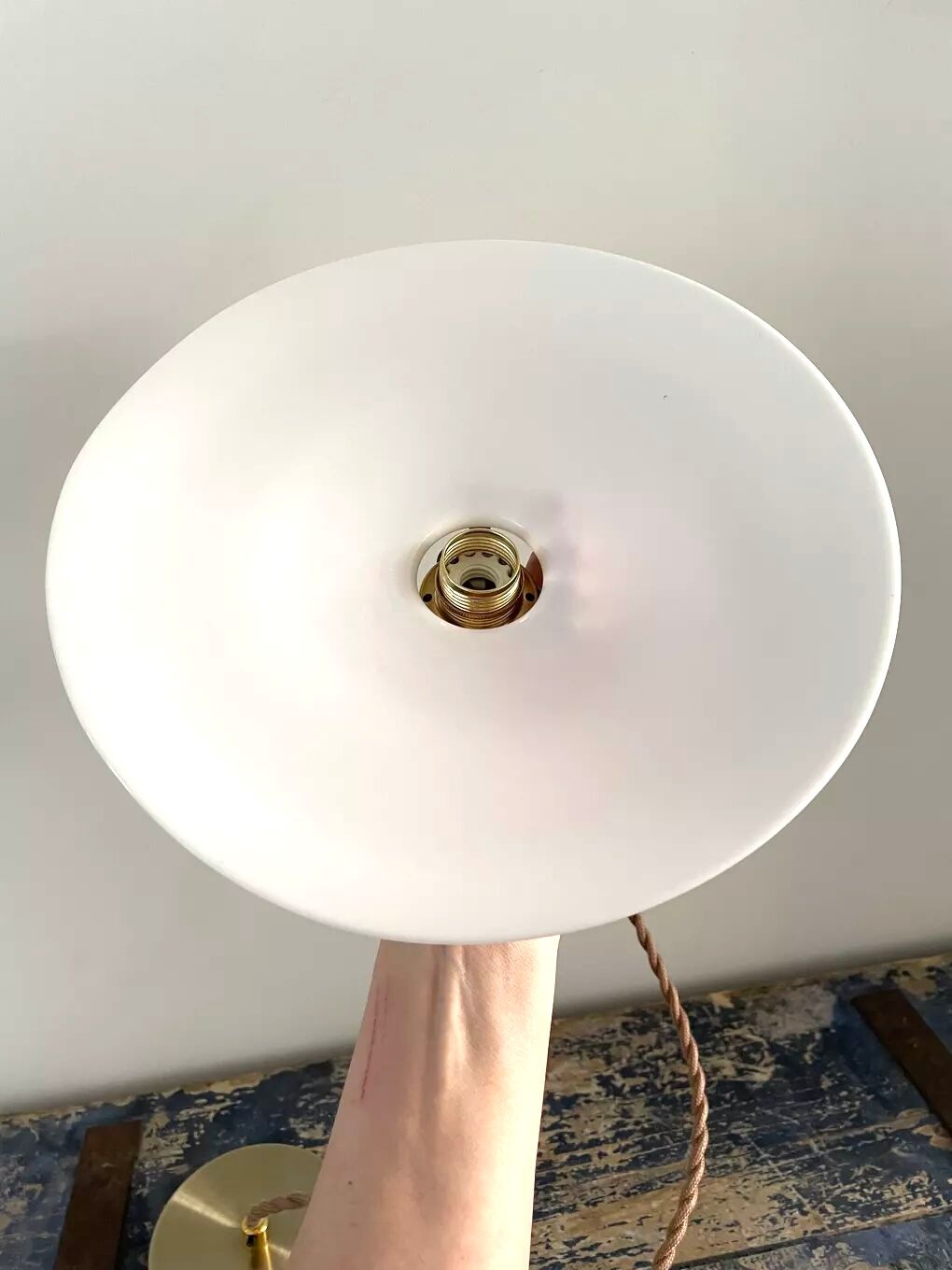 Vintage suspension lamp in white opaline electrified to nine