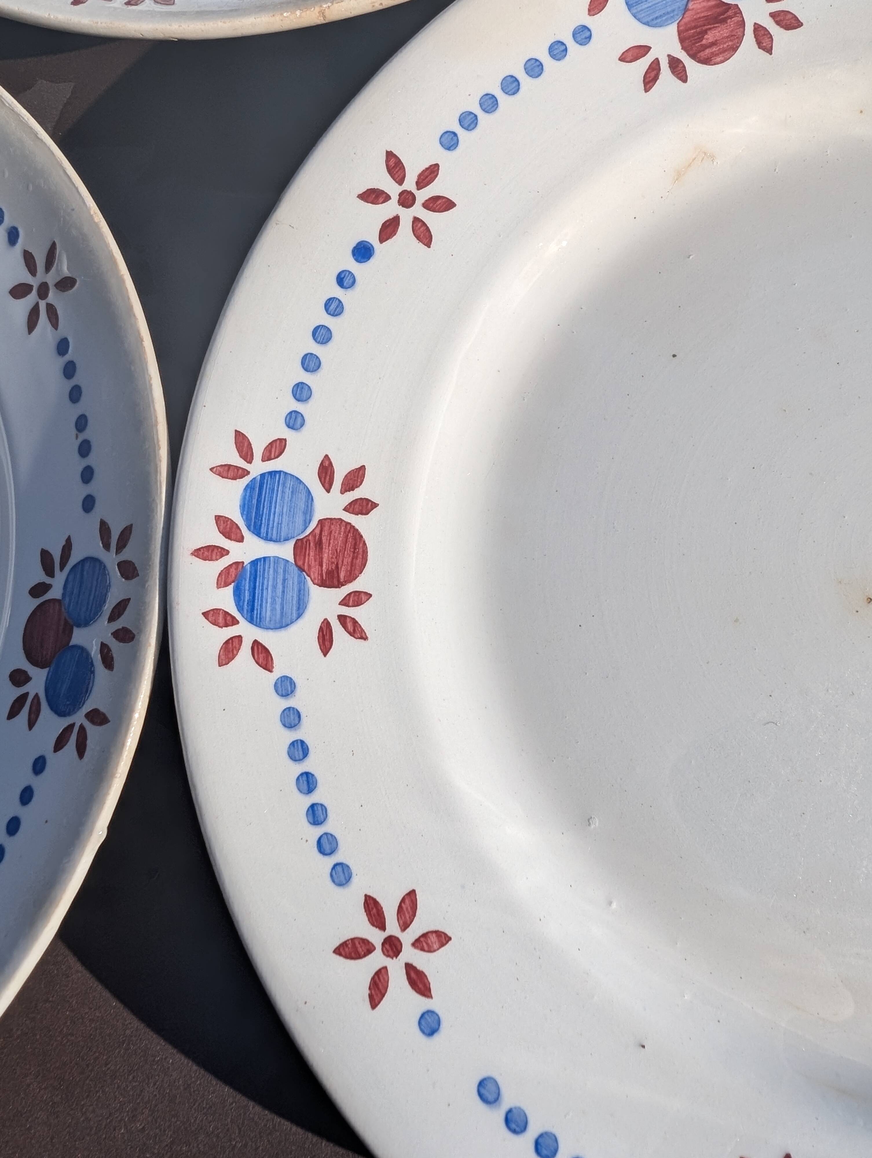 vintage French flat plates vf Paris Pommettes
