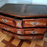 Commode tombeau époque Louis XV estampillée Léonard Boudin 1735-1807, 18ème