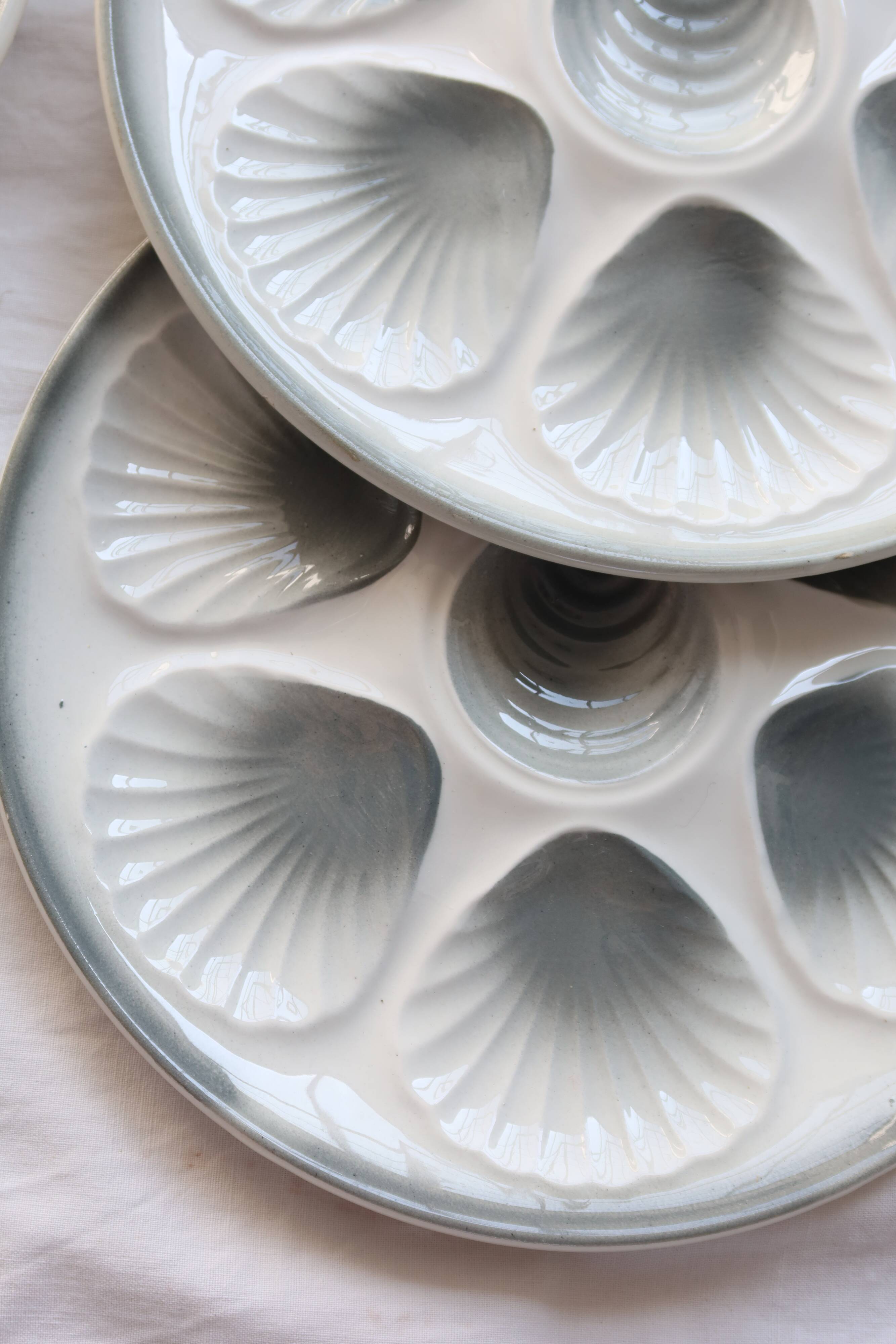 6 vintage Moulin des Loups earthenware oyster plates in shades of blue and grey
