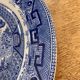 Assiette blue willow XIXeme décor chinois