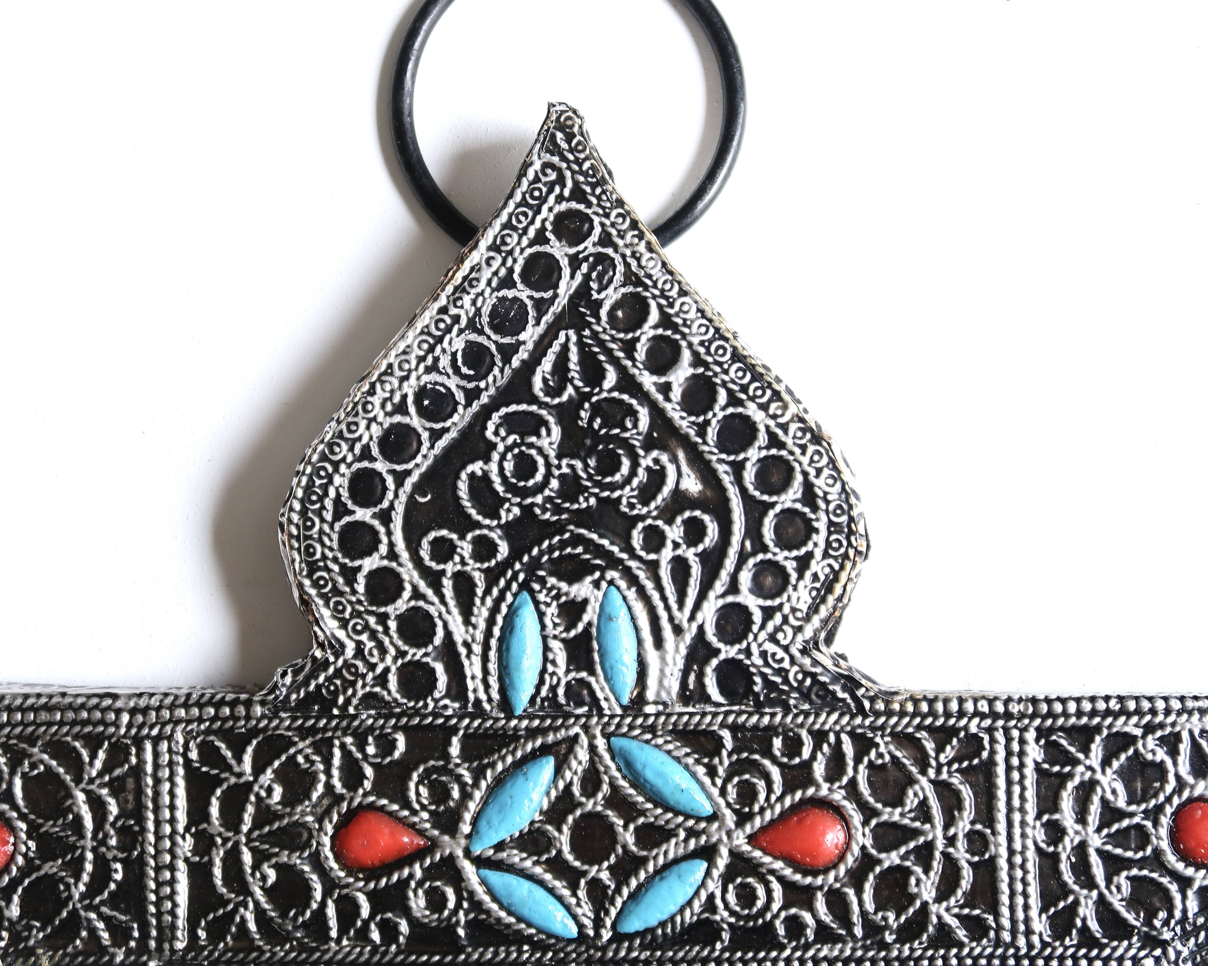 Triangular mirror in silver metal and pearls, 80s