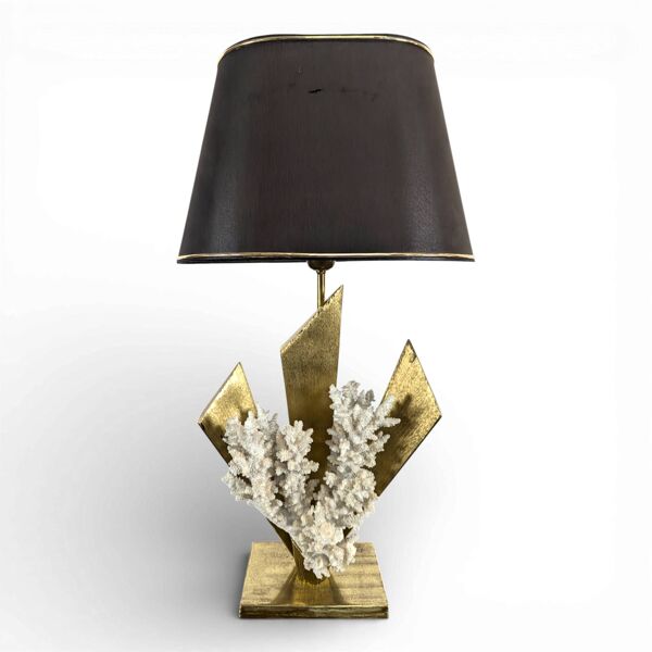 Lampe en laiton et corail de Christian Nowaczyk et Daniel Chassin