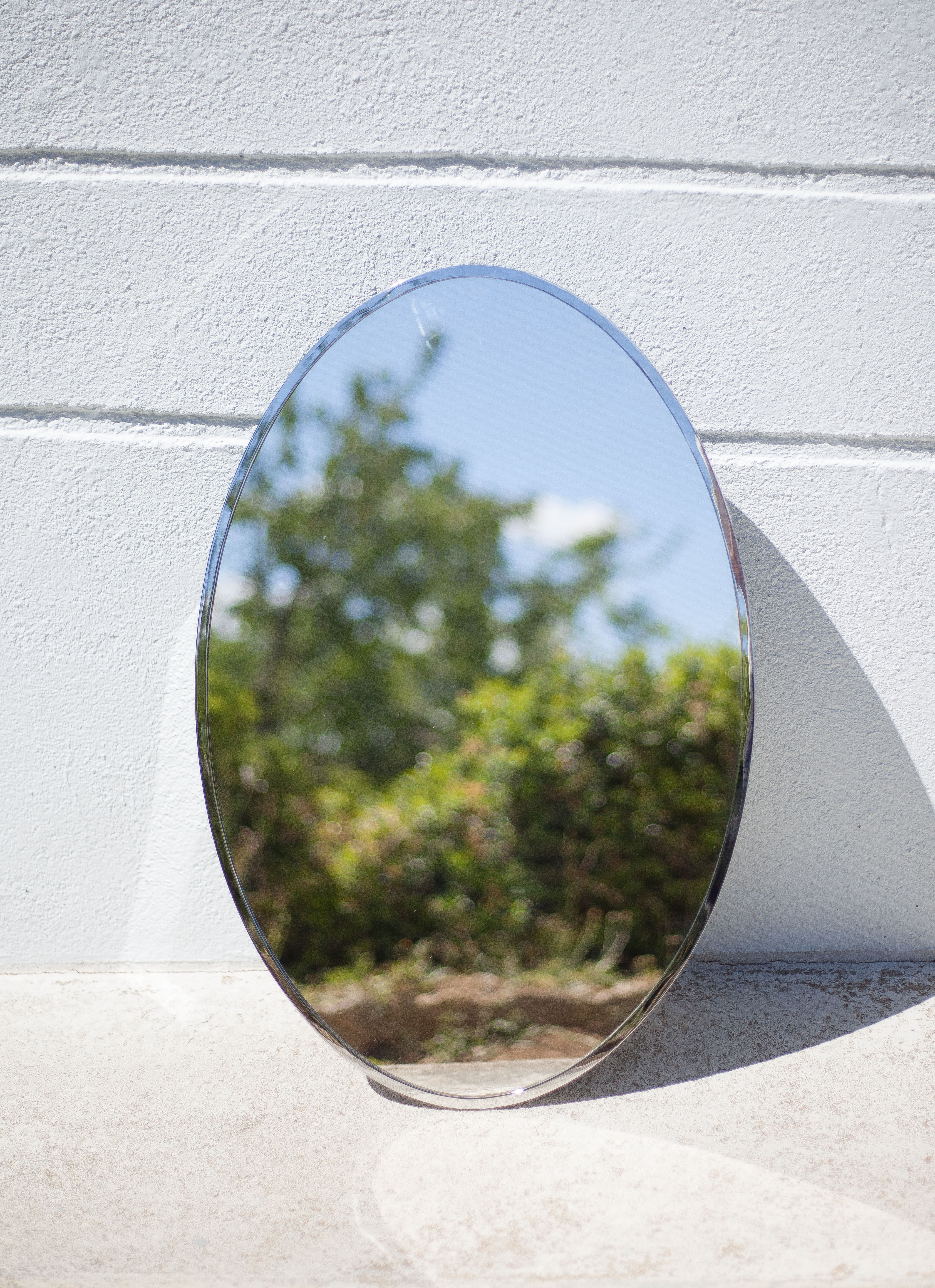 Vintage wall pharmacy, oval mirror cabinet, bathroom, 1 mirror door, shelves