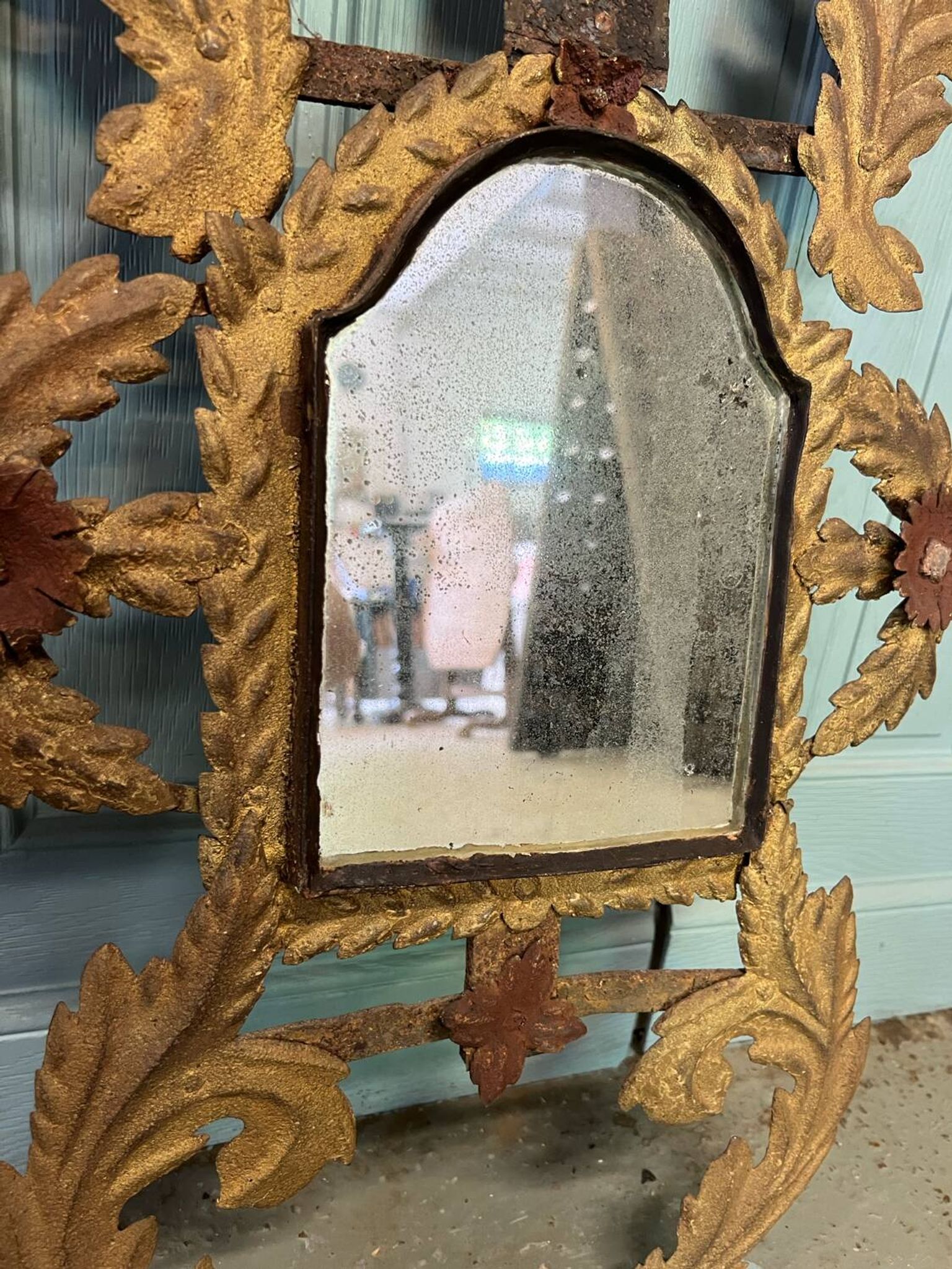 Miroir Italien XVIII eme en métal