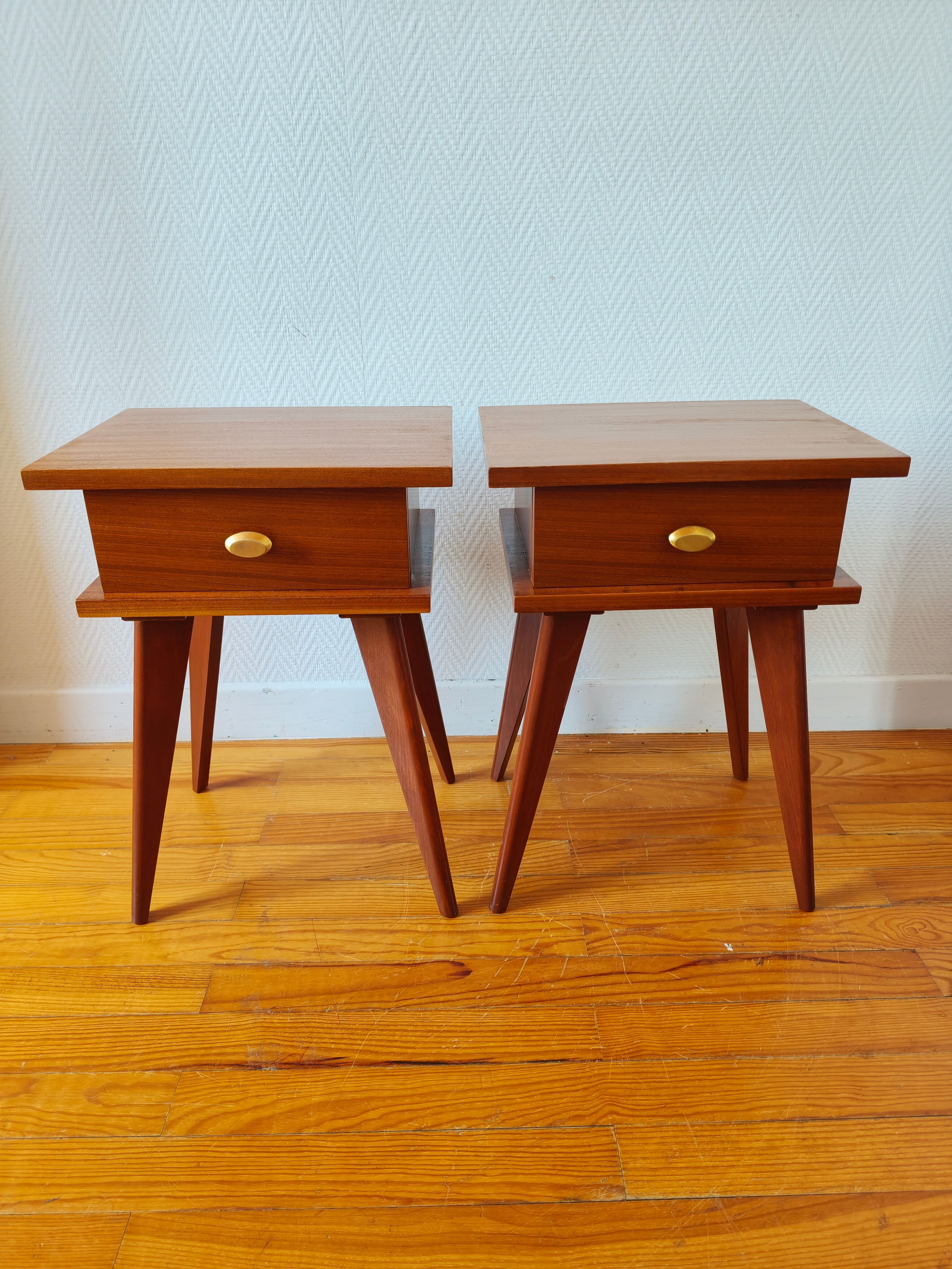 Paire de tables de chevet vintage Mid-century pieds compas