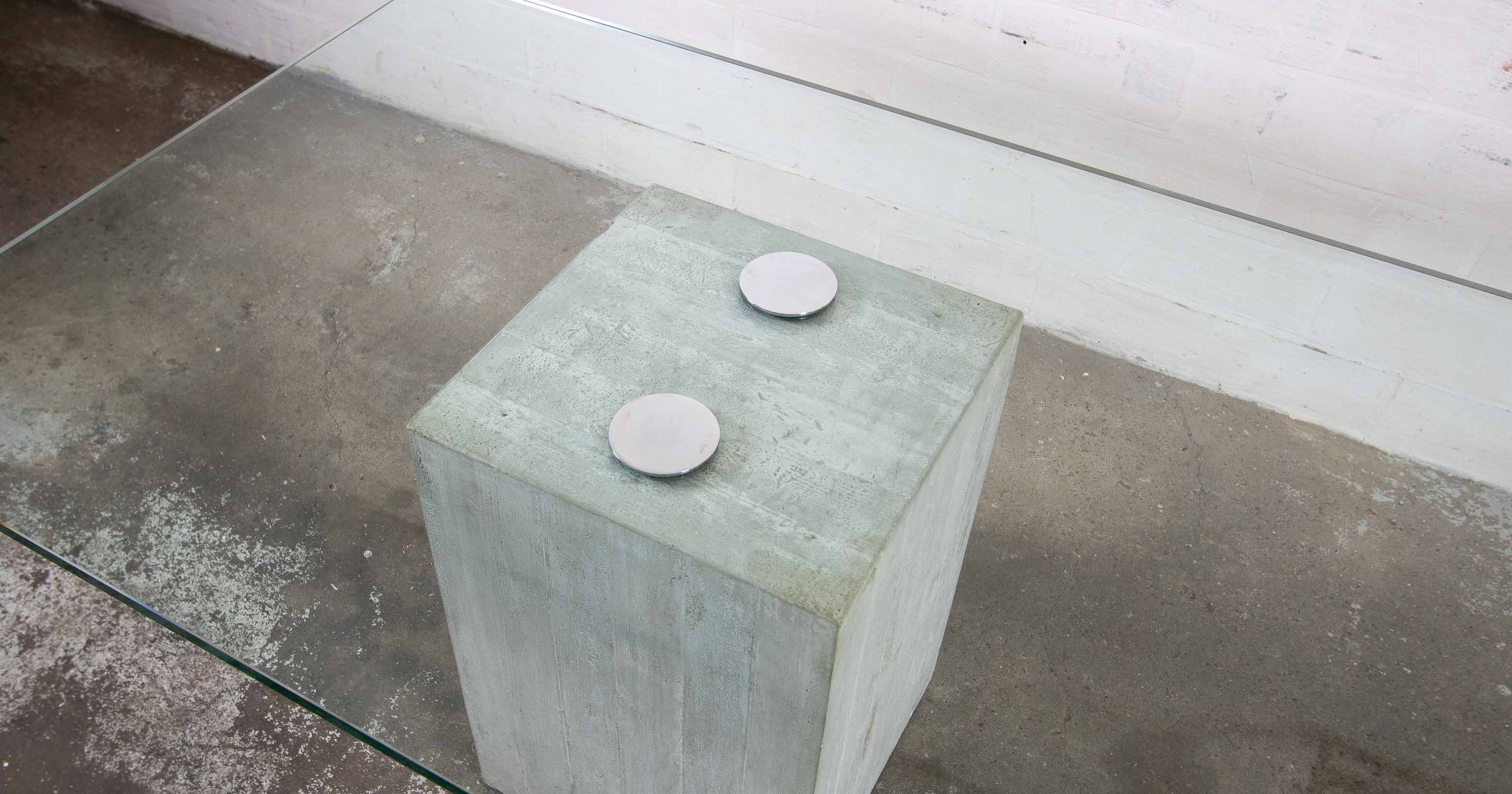 Sergio & Giorgio Saporiti dining table