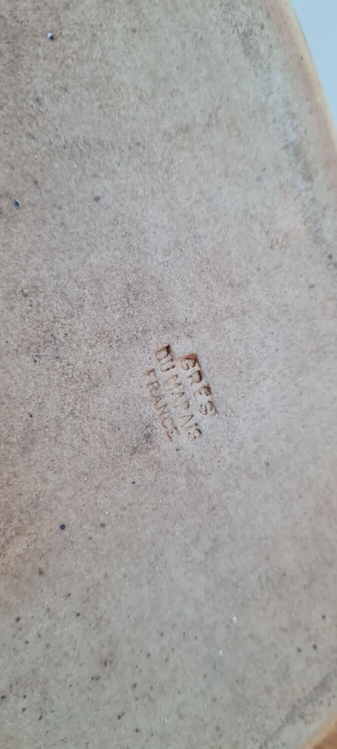 Glazed stoneware dish