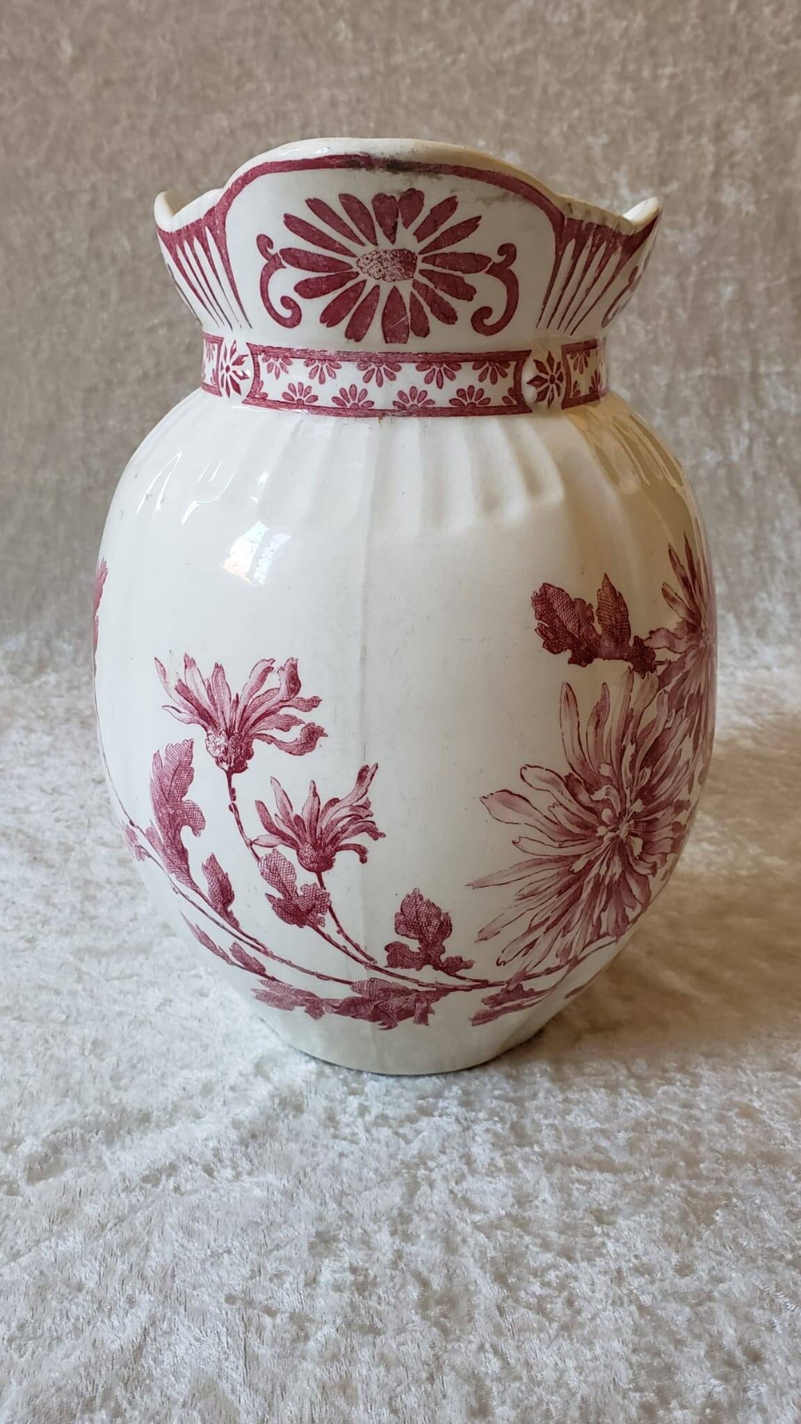Creil and Montereau 19th century toilet set - Rare Chrysanthème model