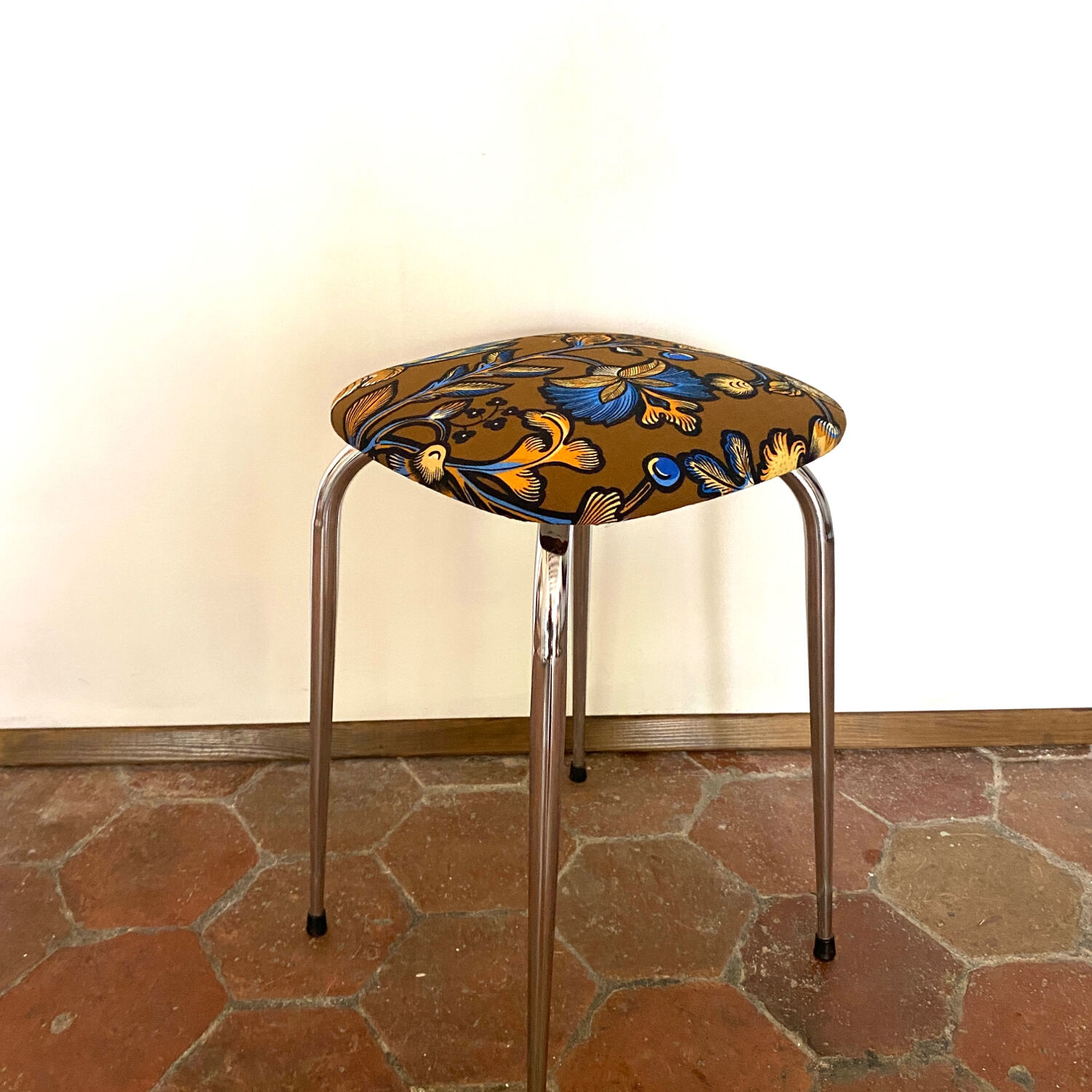 Tabouret vintage upcyclé - indienne marron