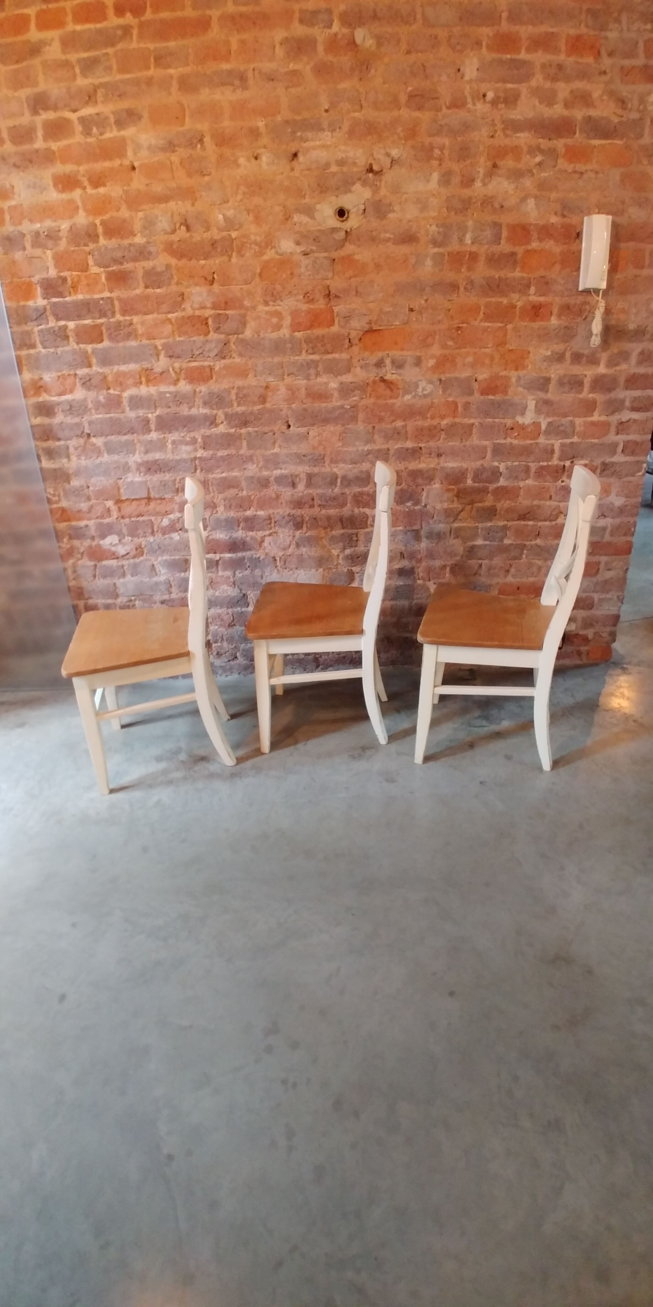 Set of 3 country chairs