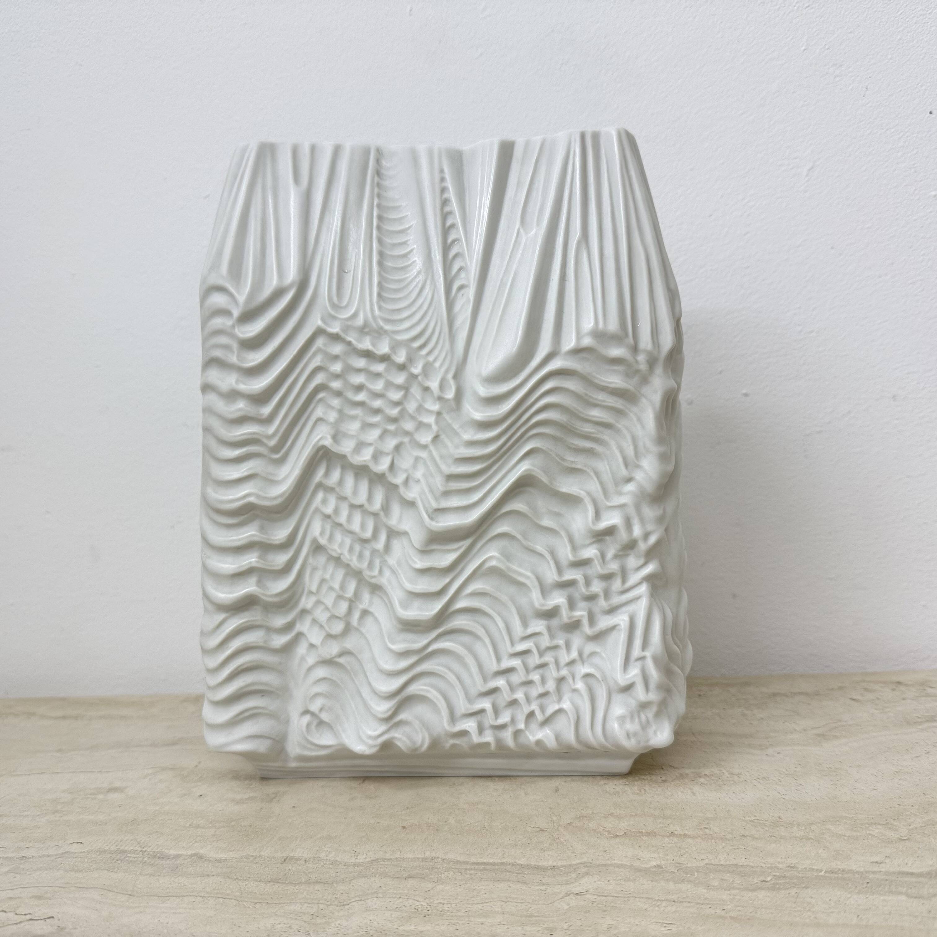 Rare Large Porcelain Rare White ‘Kaskade’ Vase – Martin Freyer for Rosentha