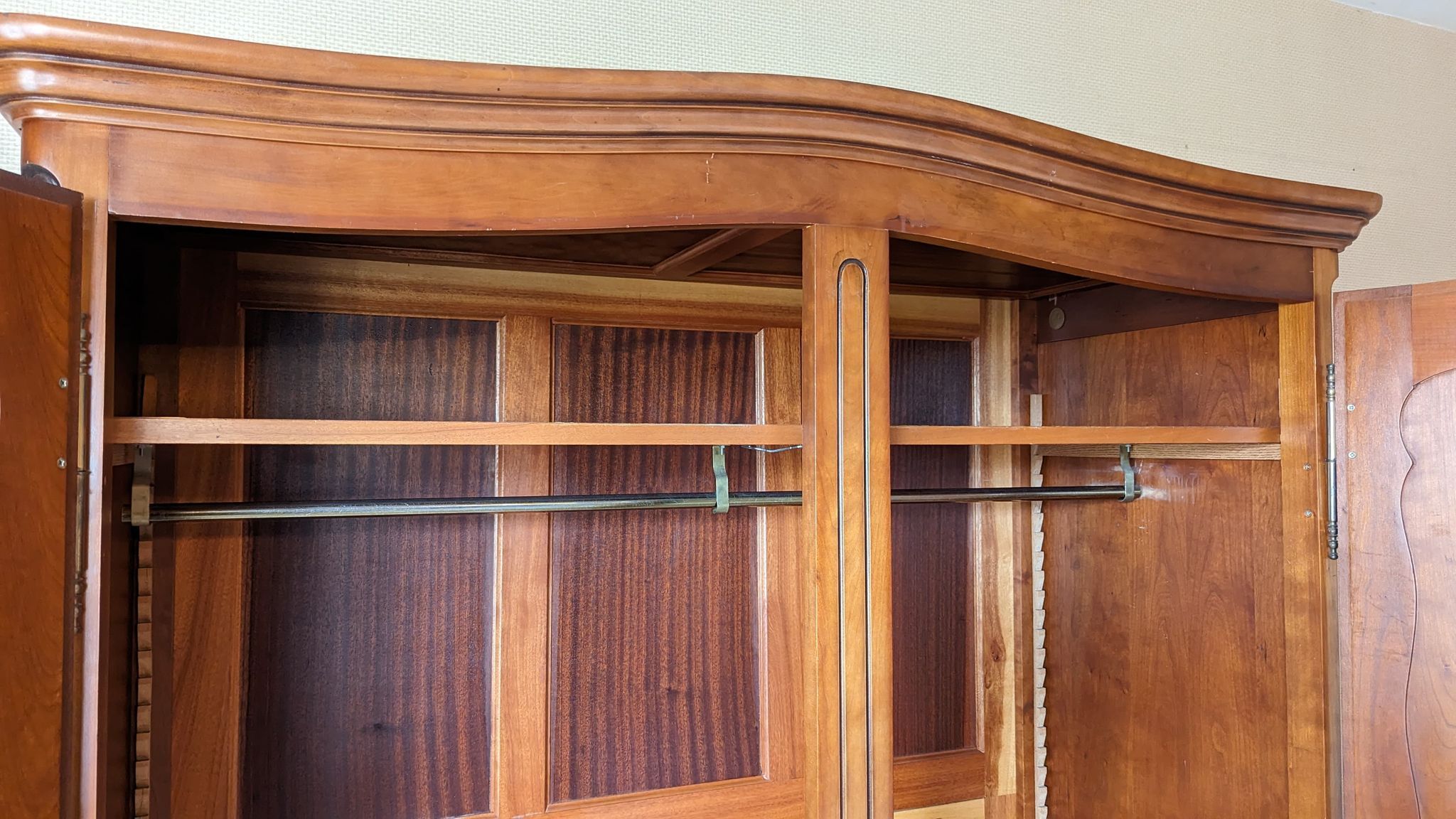 Wardrobe wardrobe 3 doors