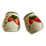 Salière et poivrière en céramique fraise vintage