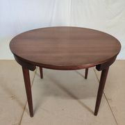 Table and 4 chairs by Hans Olsen for the Danish editions Frem R-jle