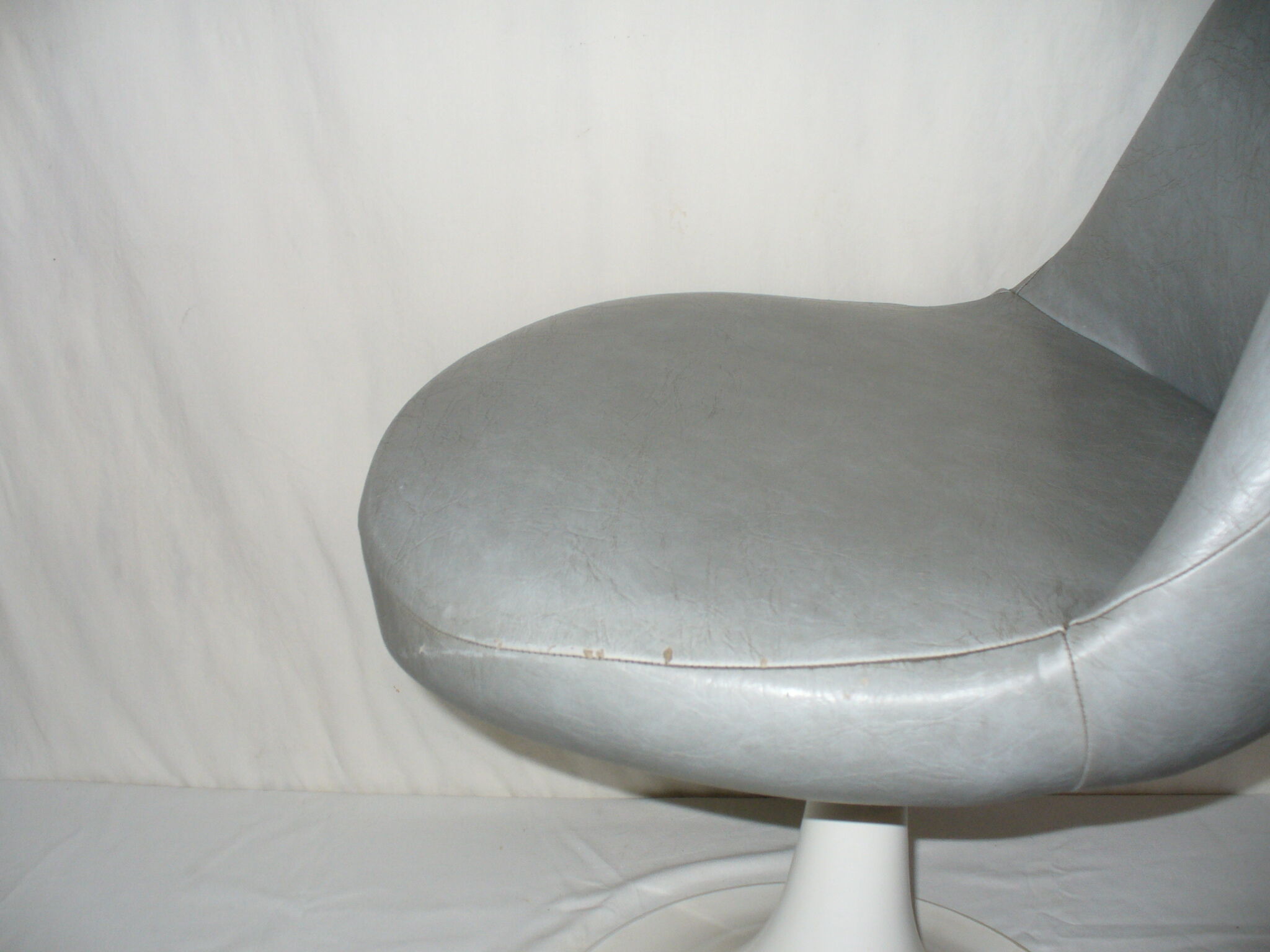 Tulip foot chair from the 60s - 70s