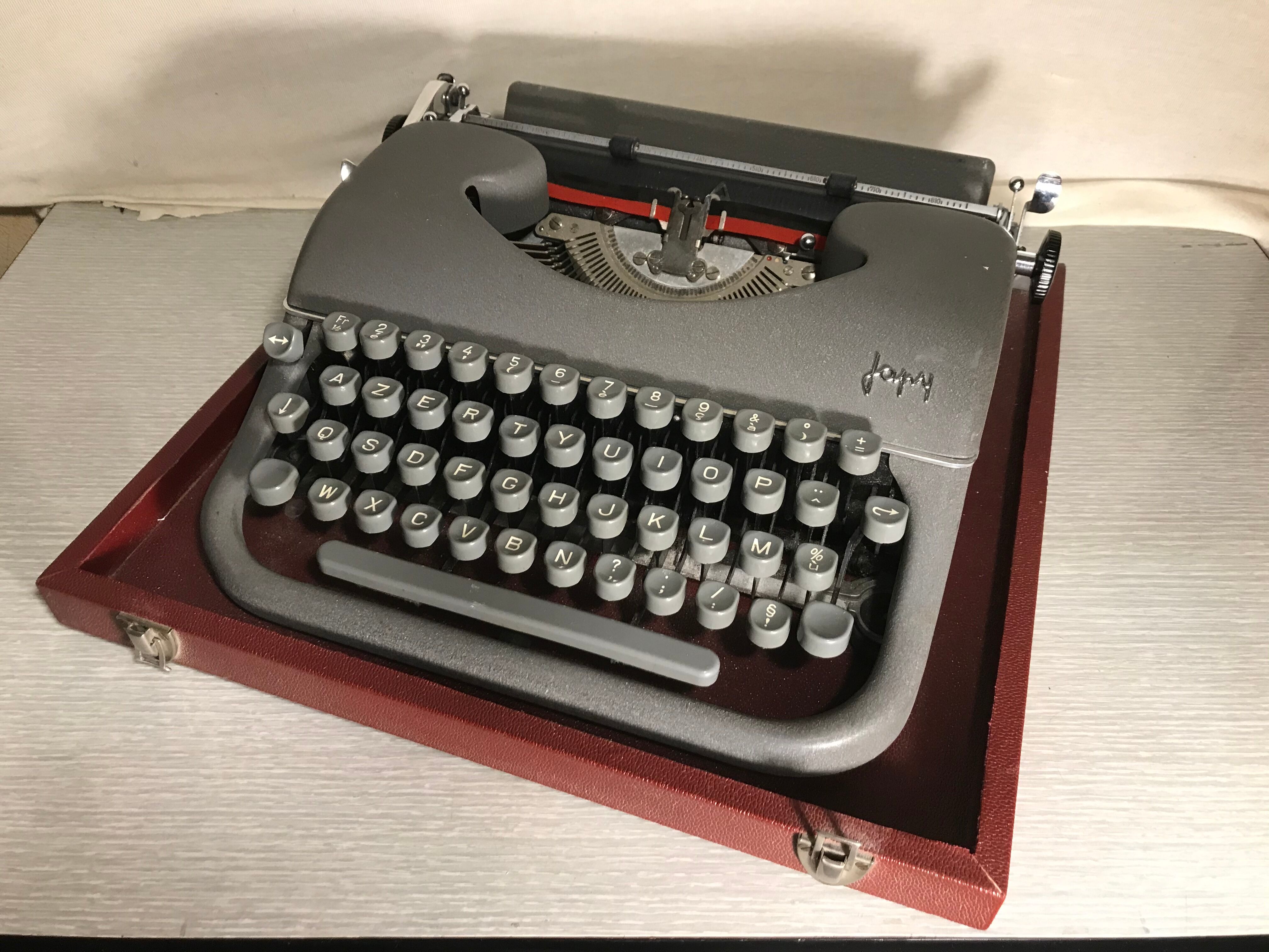 Old Japy typewriter metal grey 50's grey metal