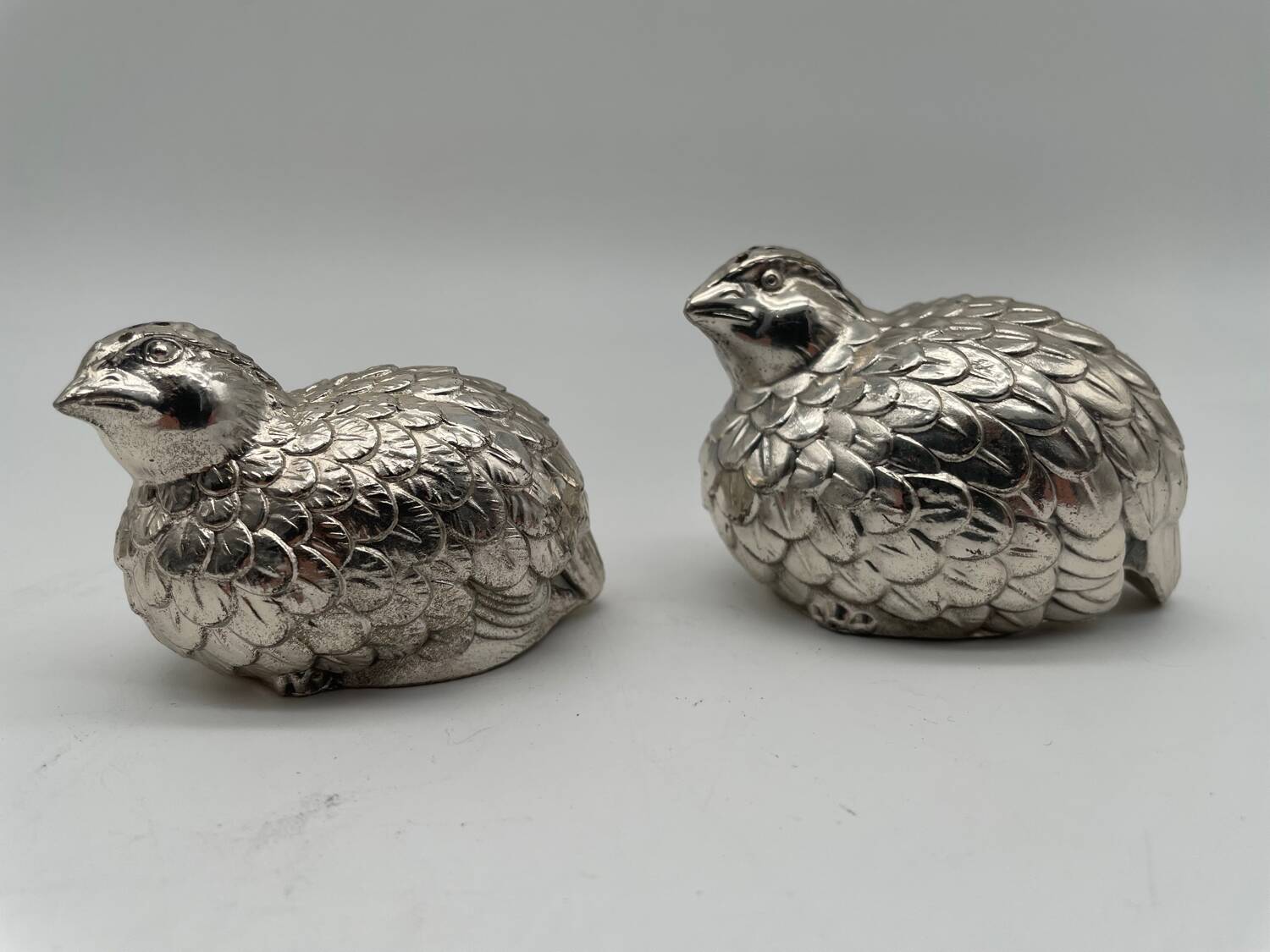 Salt shaker pepper and mustard bird in silver metal Gucci style