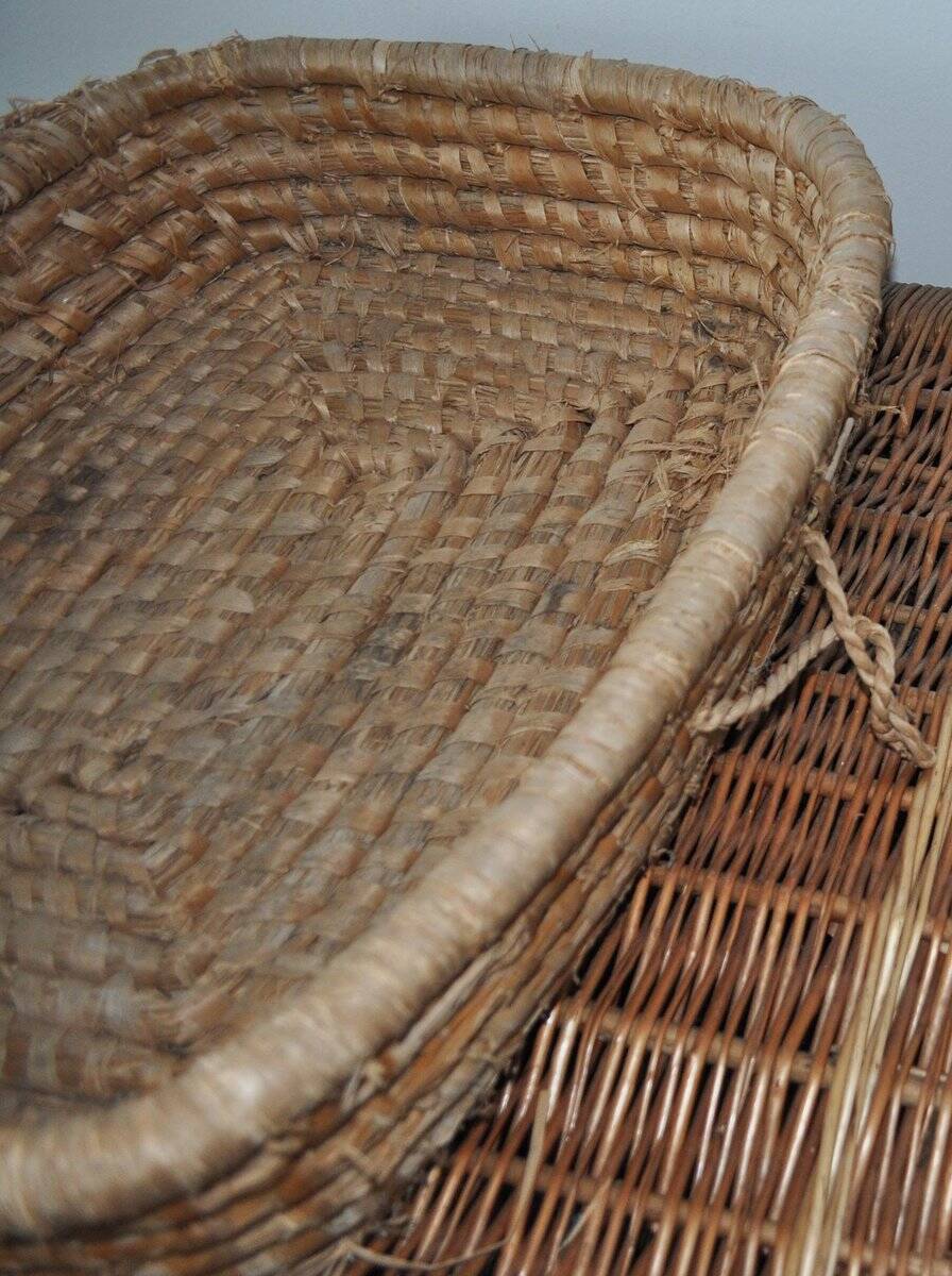 Vintage brown wicker rectangular basket, 1940s — Hungarian handcrafted weaving