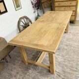 Farmhouse table with central extensions