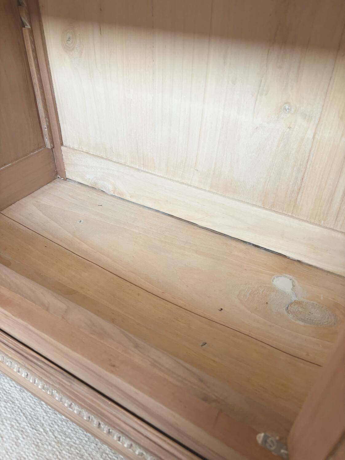 Old Parisian wardrobe solid wood ornaments