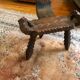 Ancienne chaise tripode de traite