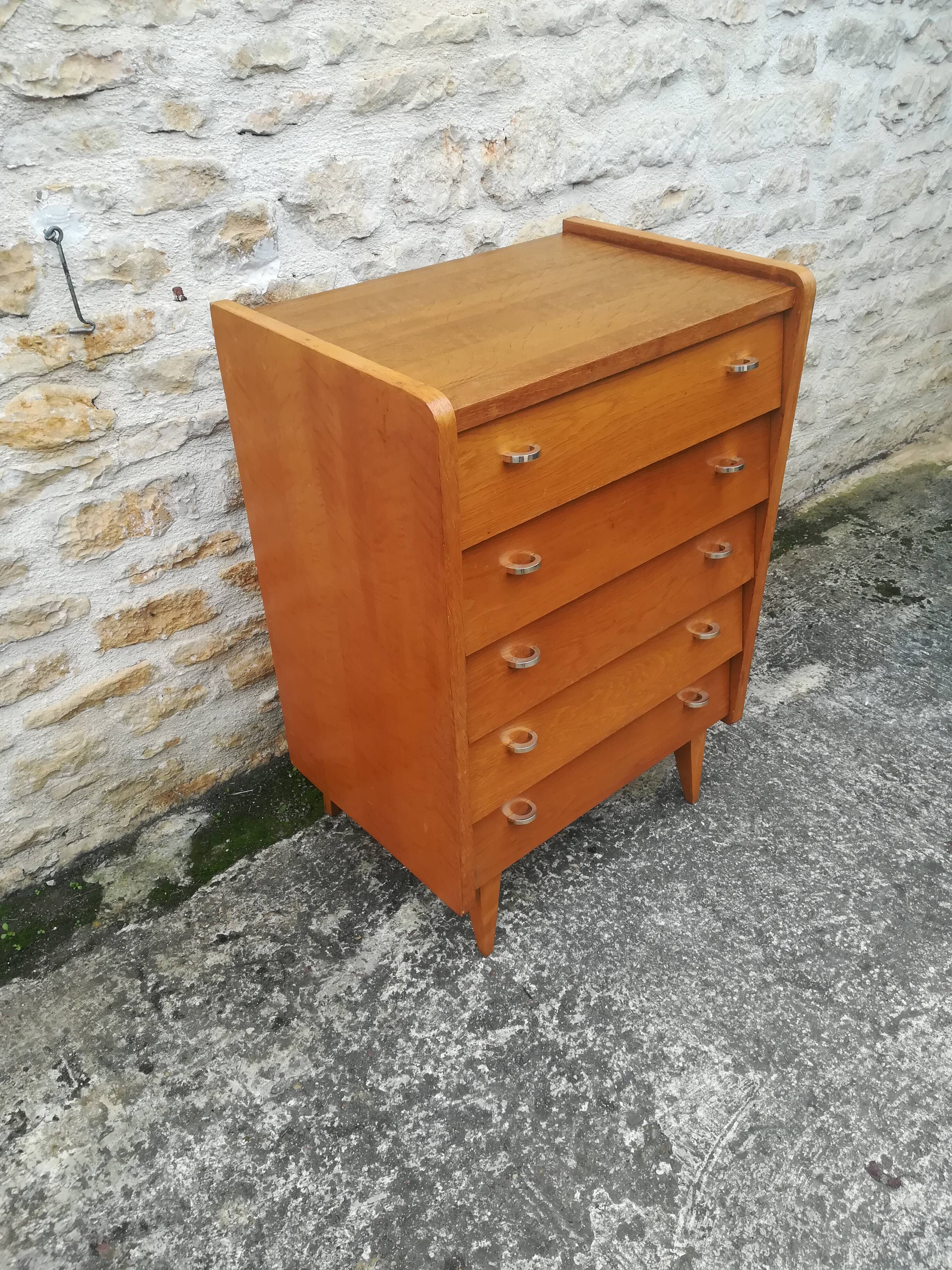 Vintage oak chest of drawers